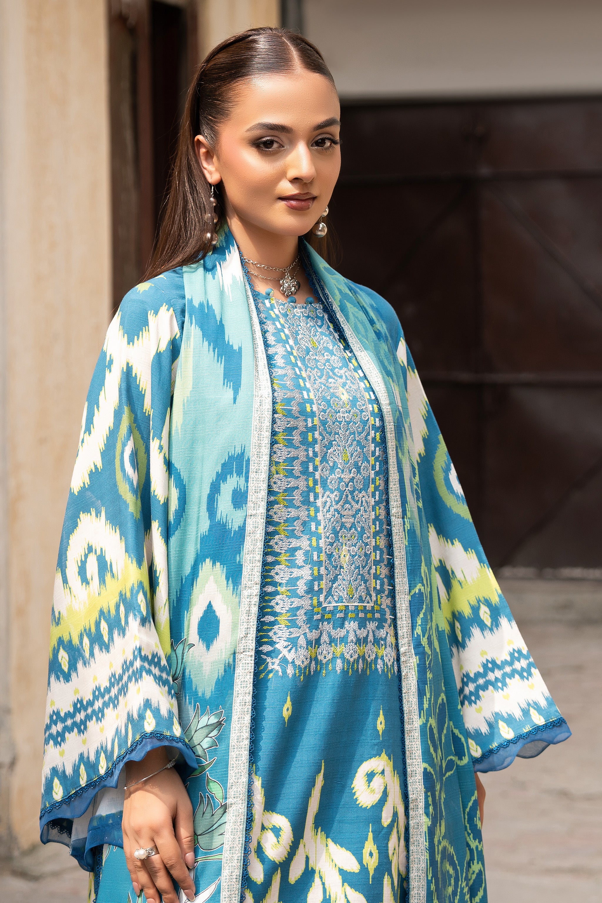 3 Piece Unstitched Blue Emb Linen - (Vol-113/01)D11 - SAFANOOOR Main image