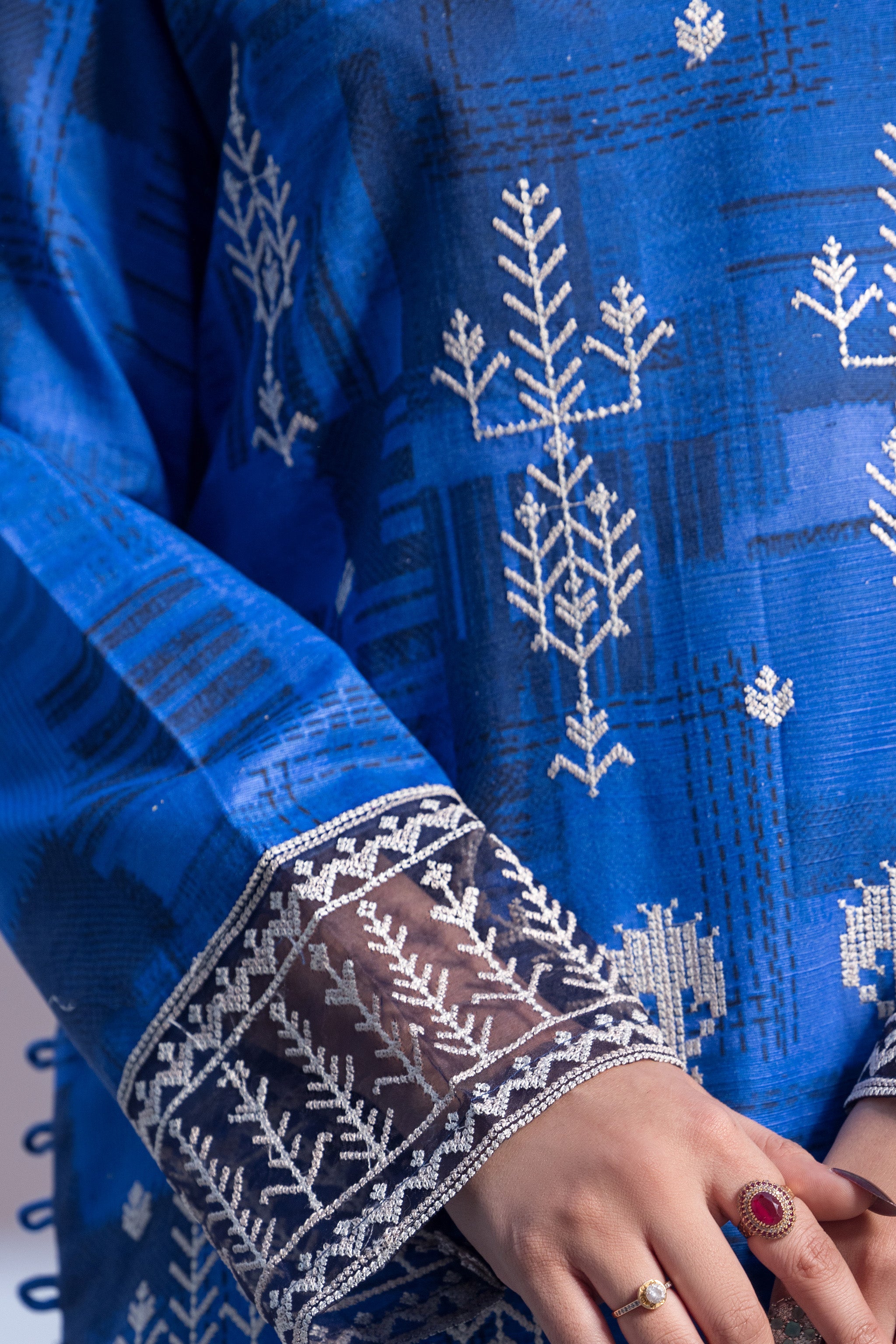 3 Piece Unstitched Blue Embroidered Khaddar - (Vol-115/08)D3 - SAFANOOOR