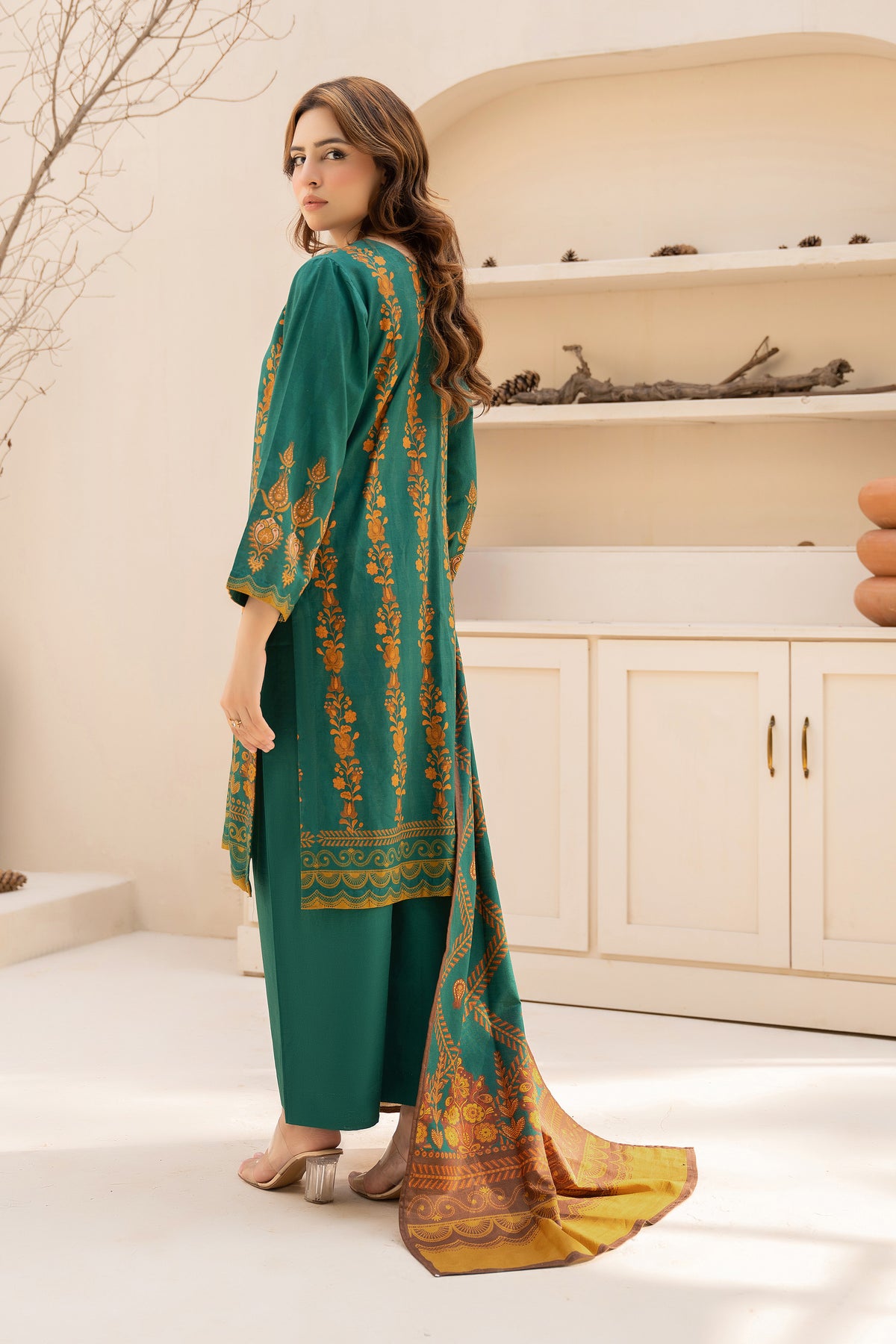 3 Piece Unstitched Bottle Green Printed Khaddar - (Vol-111/10)D4- SAFANOOOR