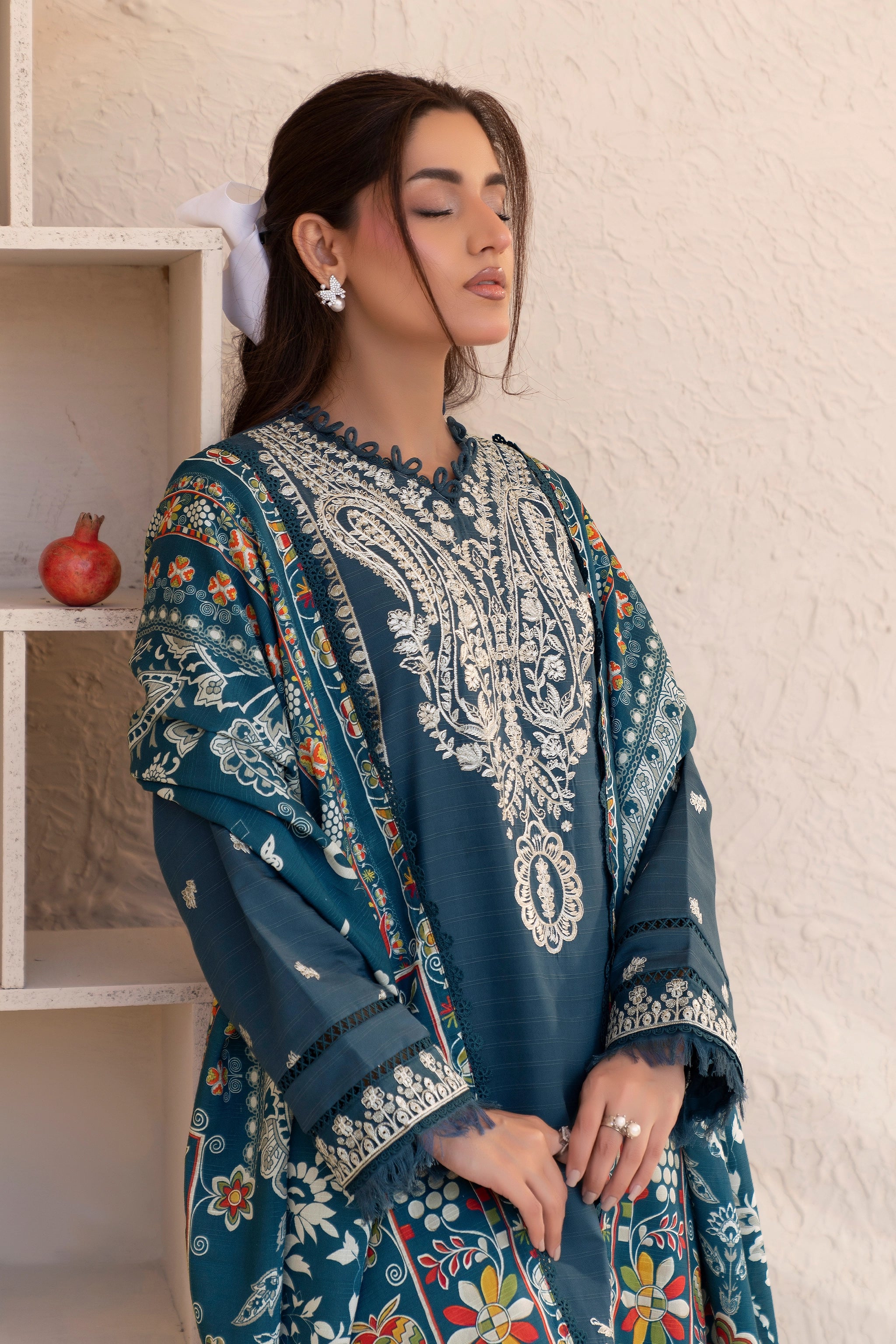 3 Piece Unstitched Charcoal Premium Embroidered Lawn - Safa Noor