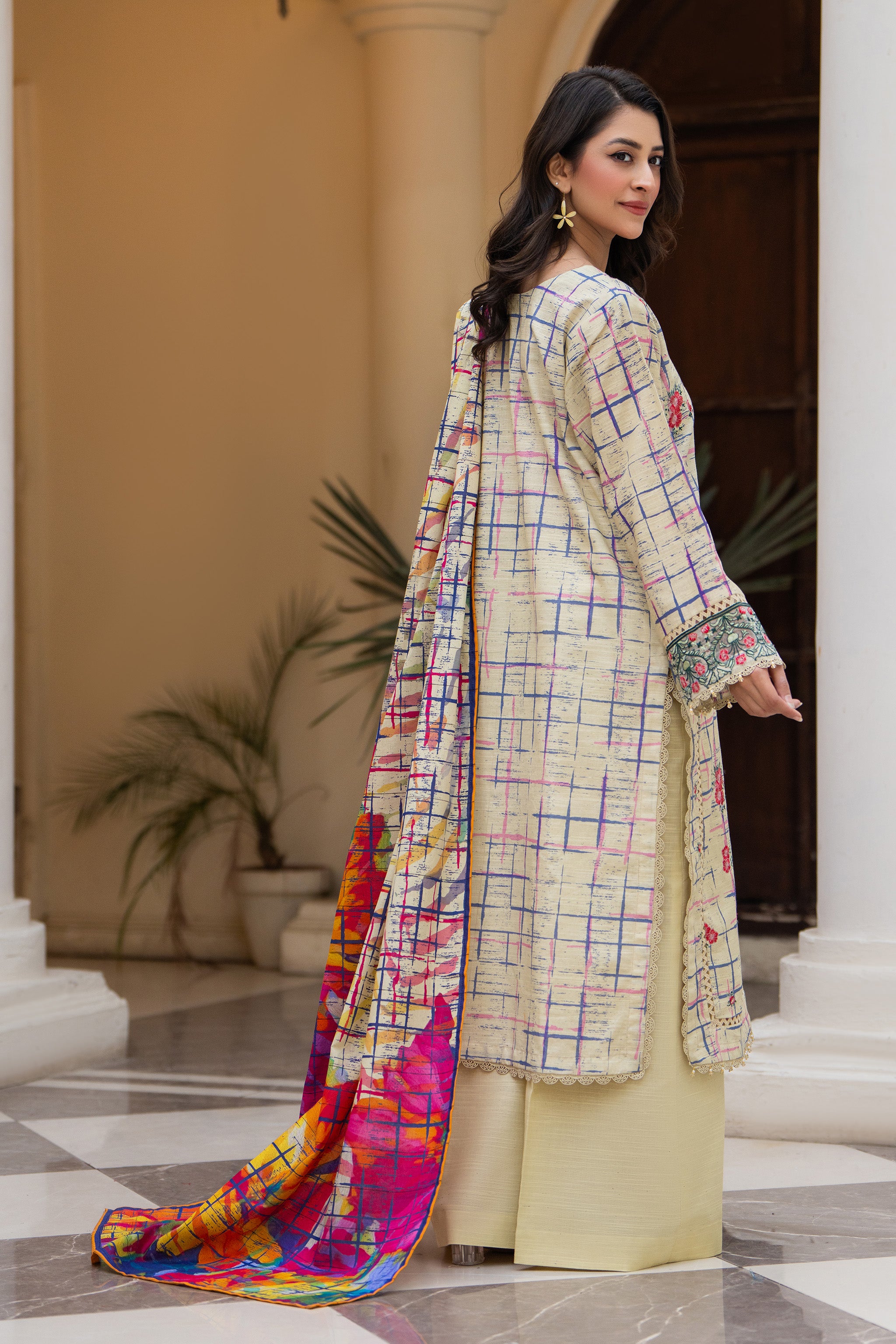 3 Piece Unstitched Cream Embroidered Khaddar - (Vol-115/08)D8 - SAFANOOOR