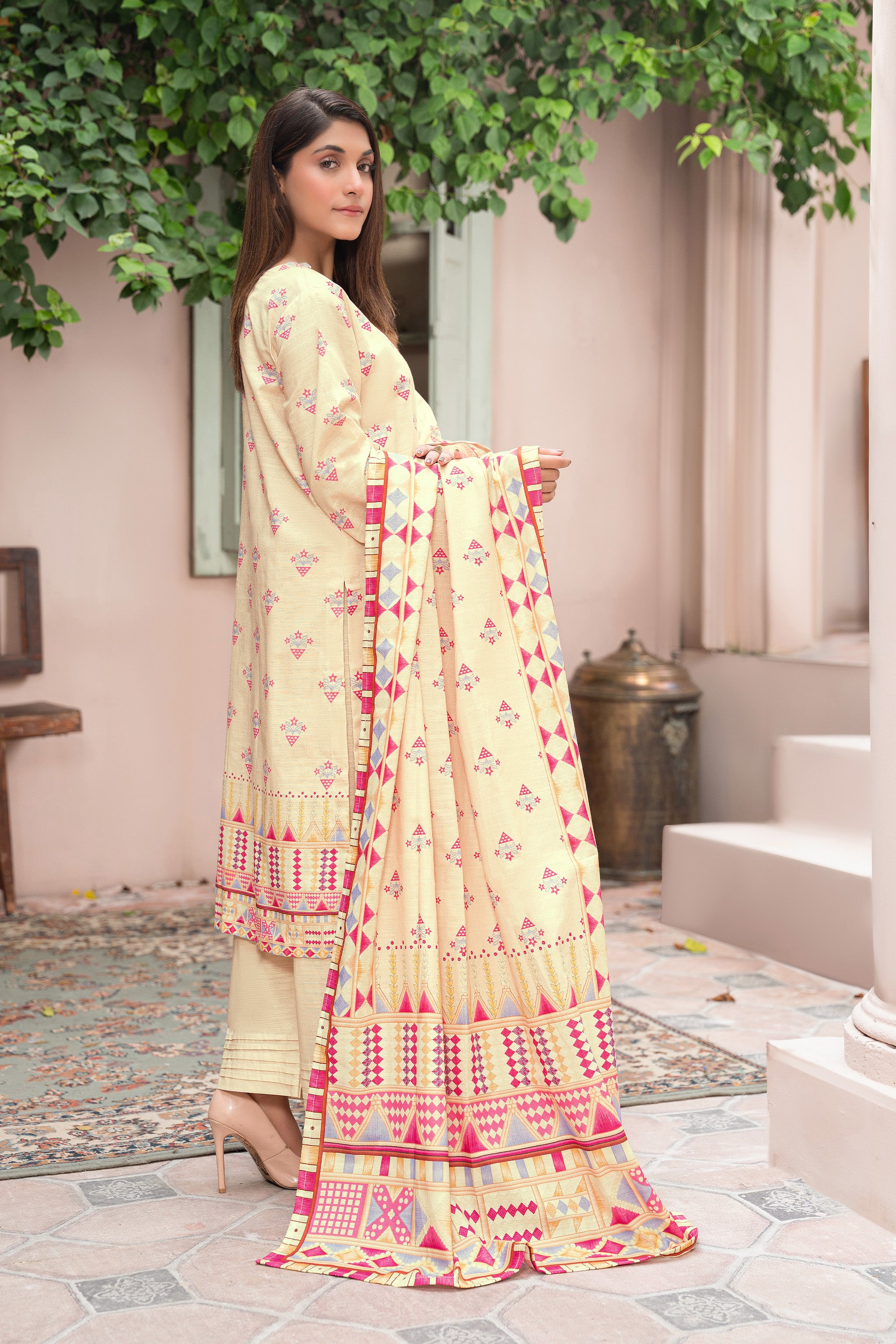 3 Piece Unstitched Cream Printed Khaddar - (Vol-111/11)D6 - SAFANOOOR