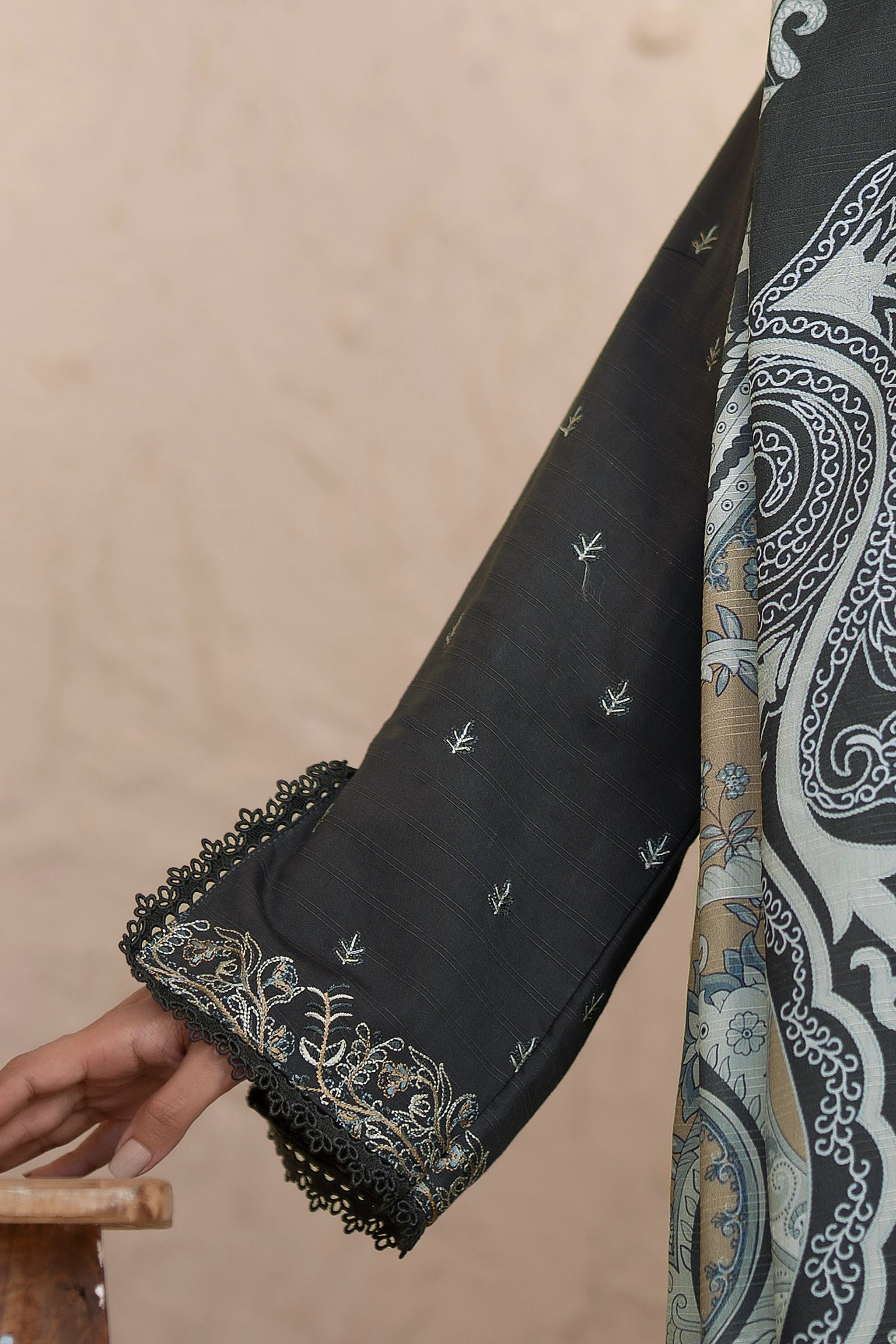 3 Piece Unstitched Dark Gray Premium Embroidered Lawn - Safa Noor