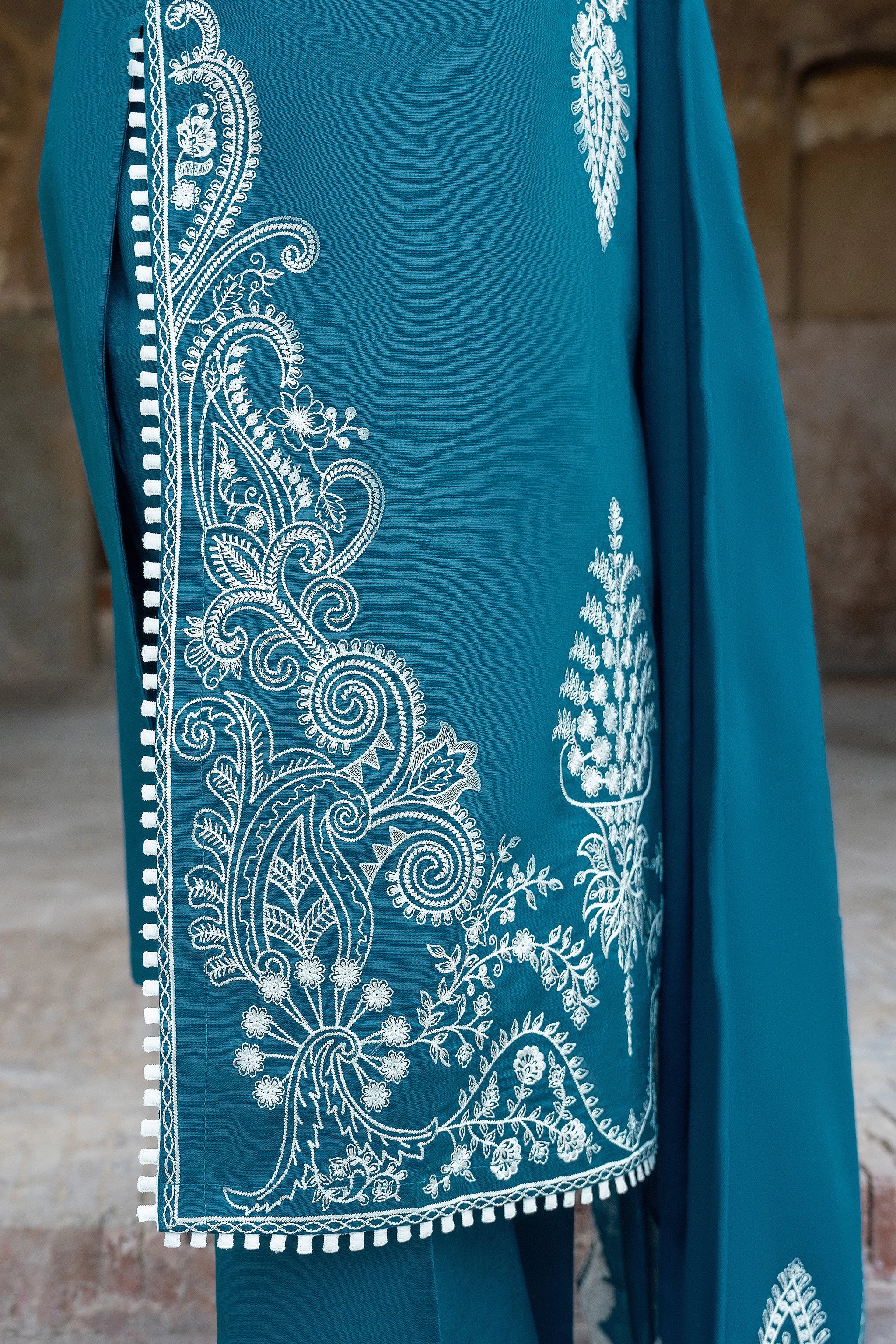 3 Piece Unstitched Dye Warm Naps Blue Chill Suit