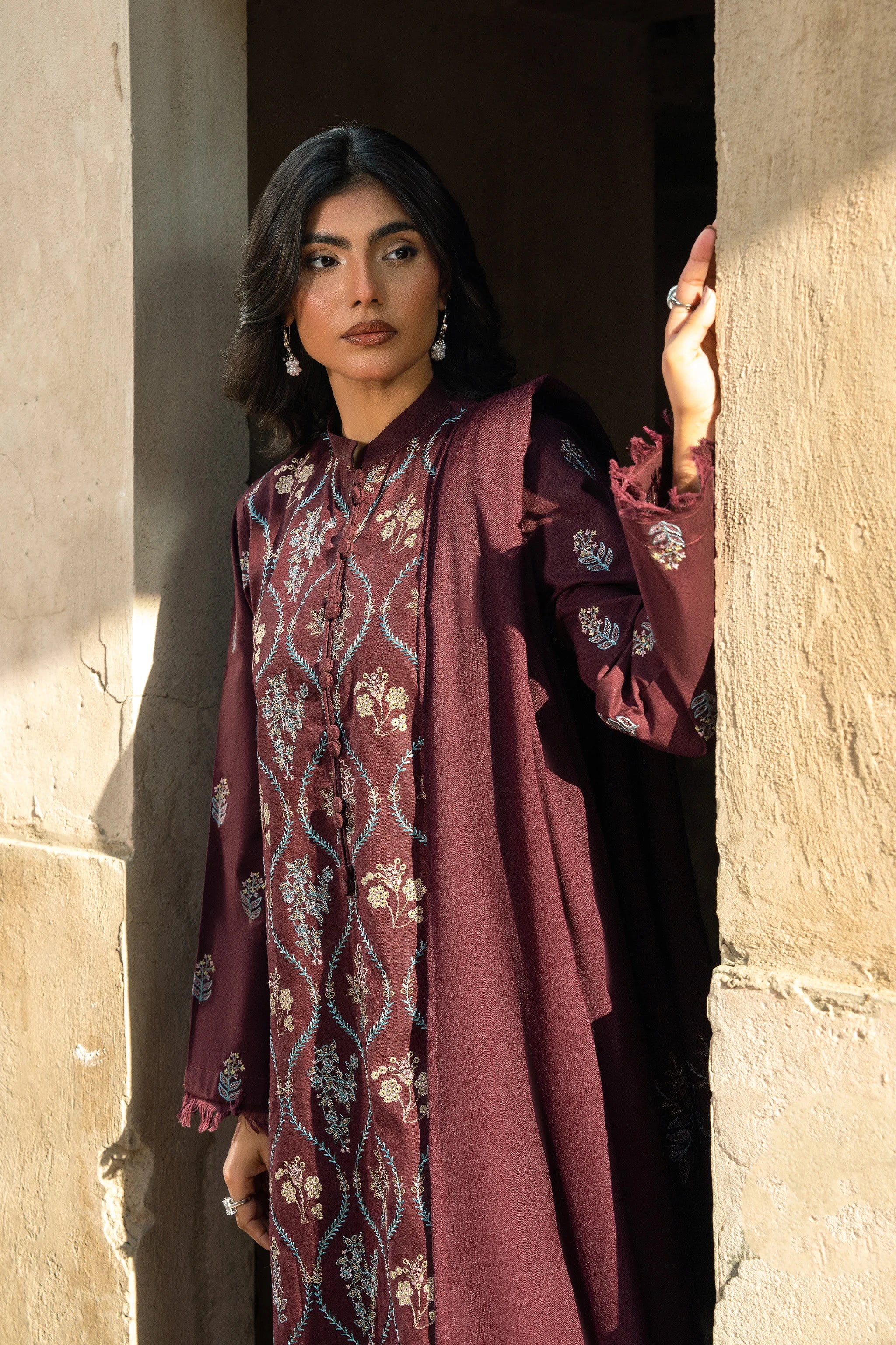 3 Piece Unstitched Dye Warm Naps Deep Coffee Suit