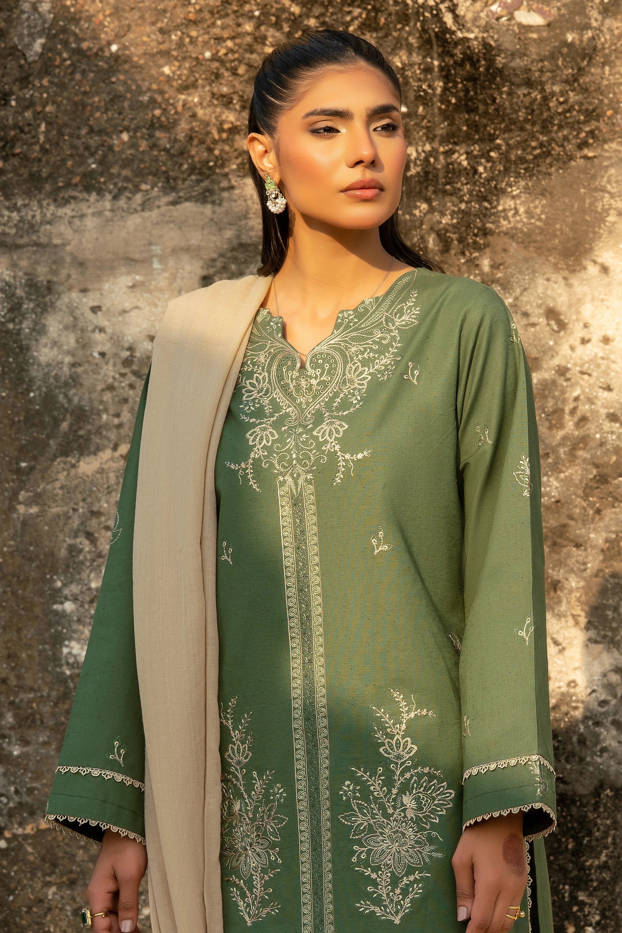 3 Piece Unstitched Dye Warm Naps Muddy Green Suit Secondary image