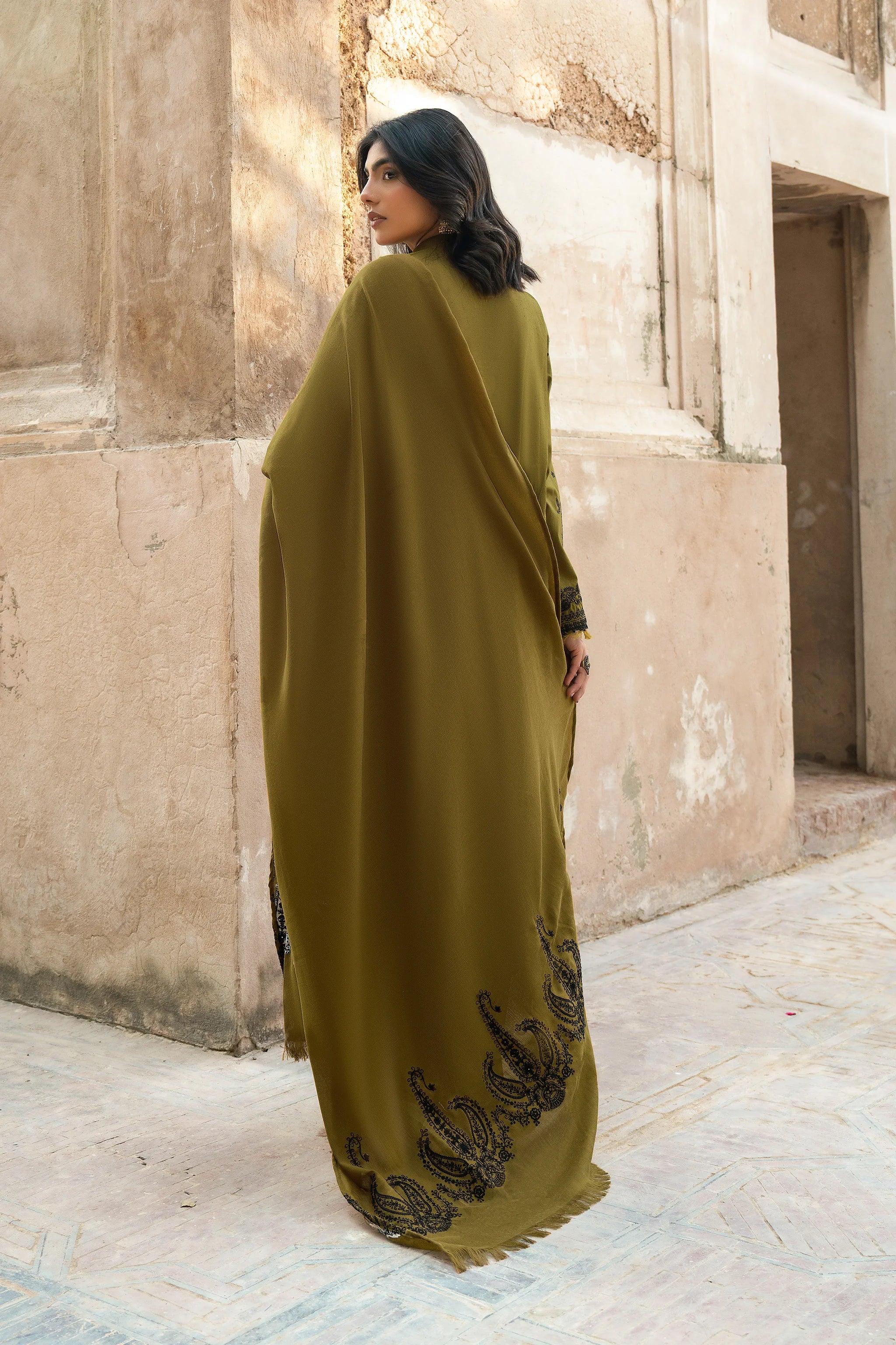 3 Piece Unstitched Dye Warm Naps Olive Brown Suit