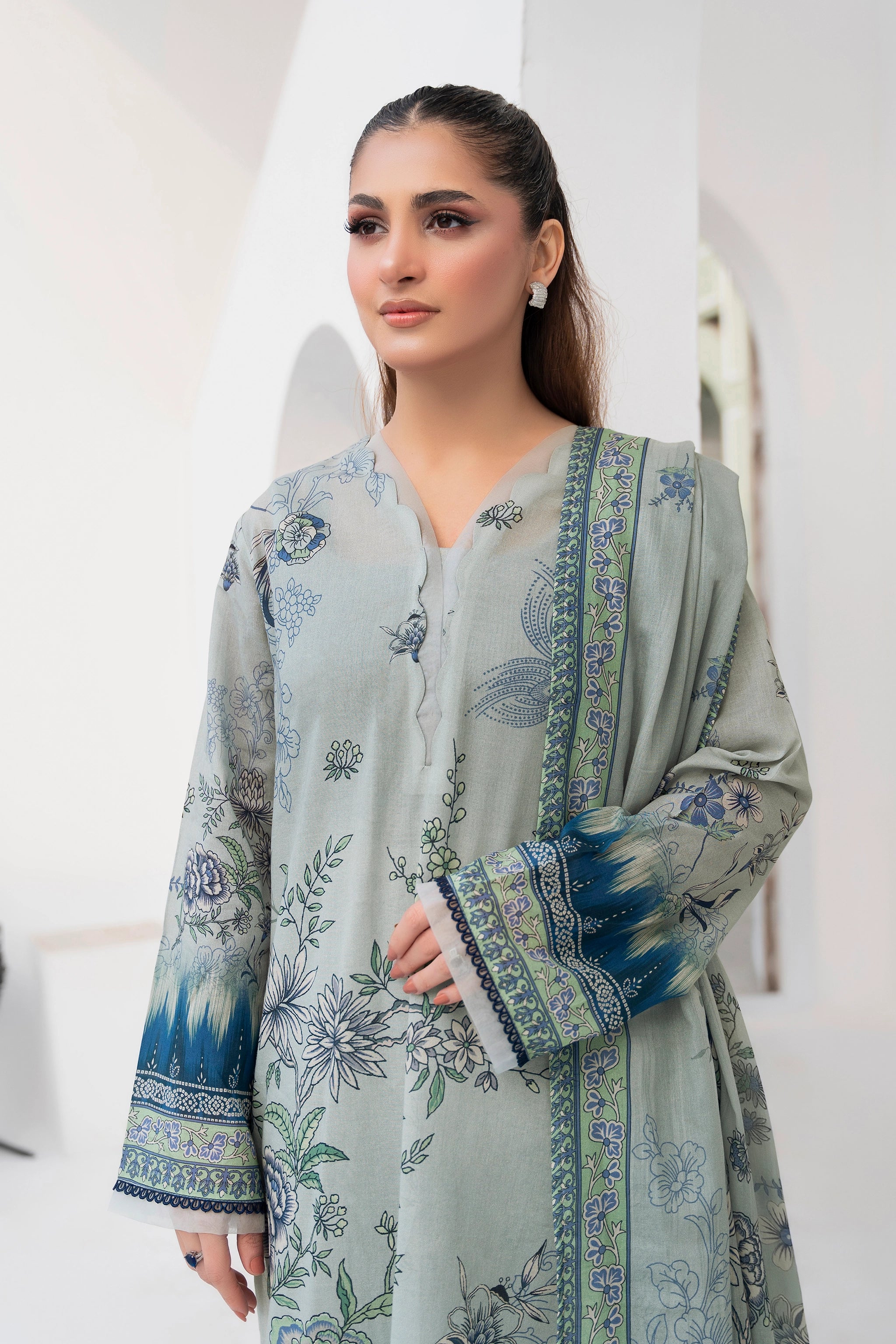 3 Piece Unstitched Gray Premium Printed Lawn Suit by safa noor summer 2026 Nigar collection
