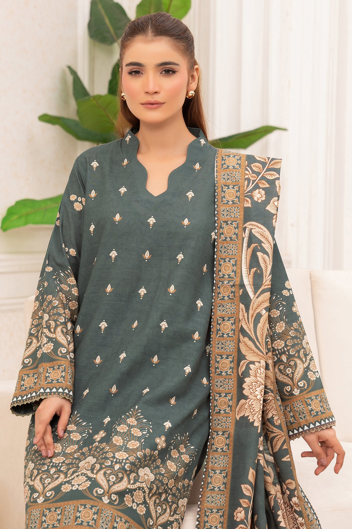 3 Piece Unstitched Grey Premium Khaddar - (Vol-116/12)D9 - SAFANOOOR Main image