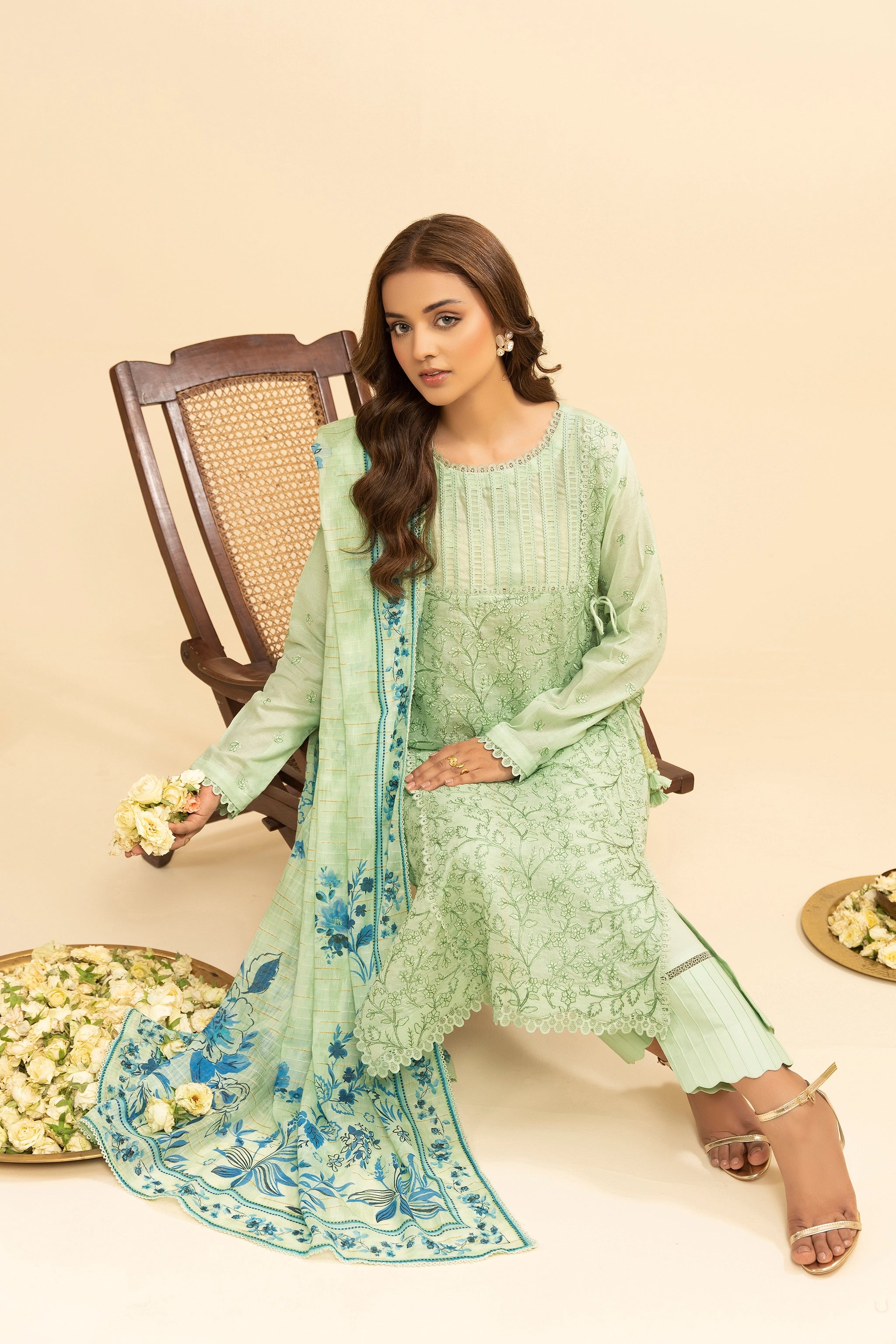 3 Piece Unstitched Light Green Premium Embroidered Jacquard Lawn Suit By Safa Noor Summer 2026 Dahlia Collection