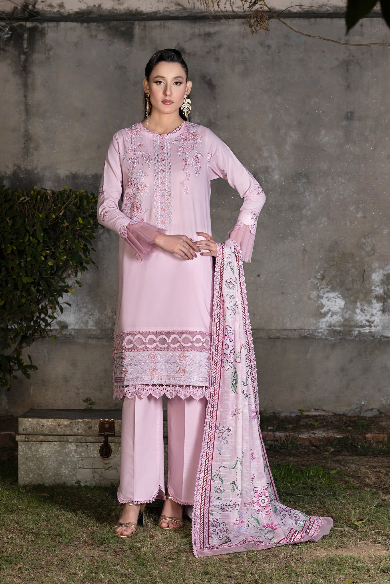3 Piece Unstitched Light Pink Luxury Embroidered Lawn Suit