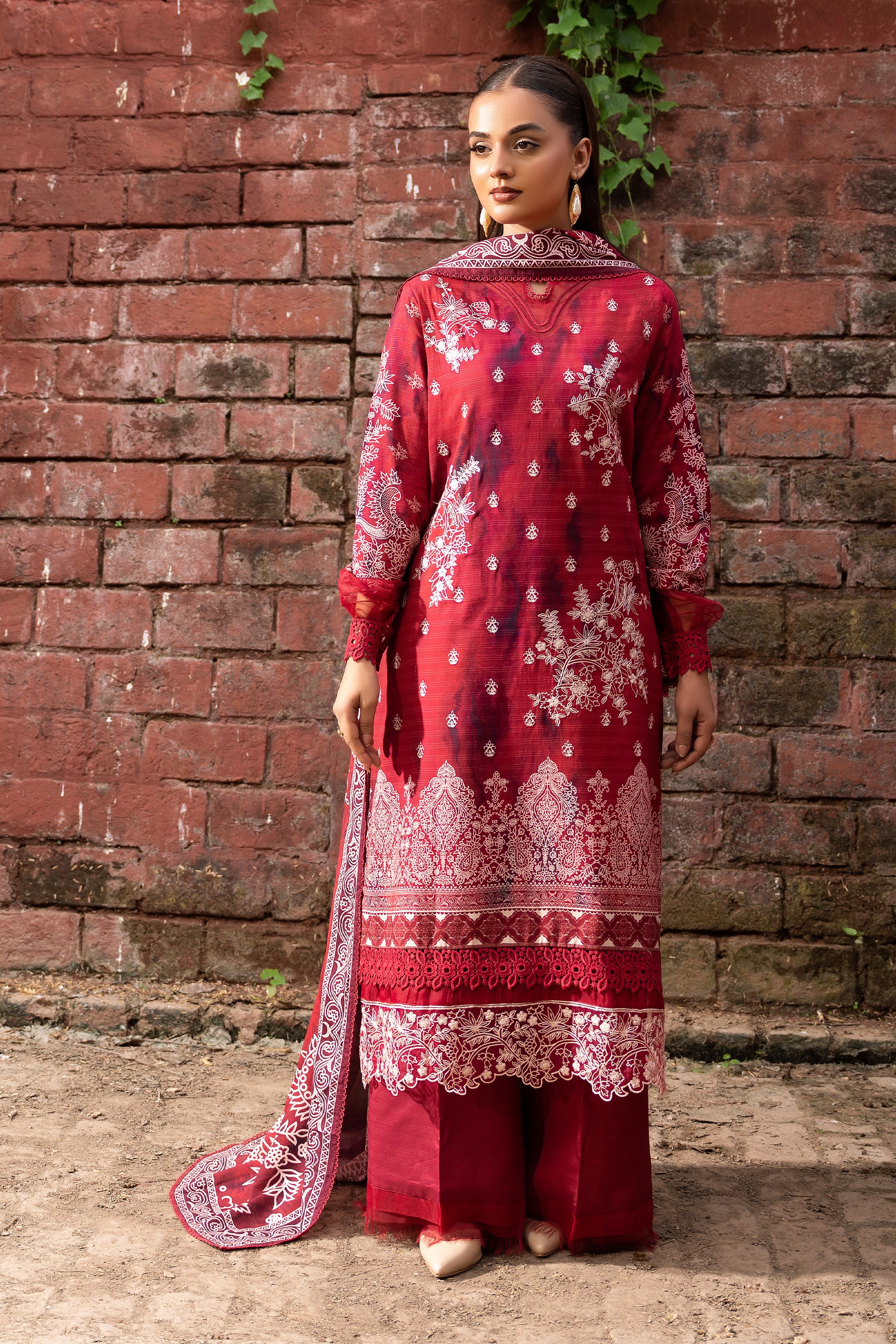 3 Piece Unstitched Maroon Embroidered Linen Secondary image