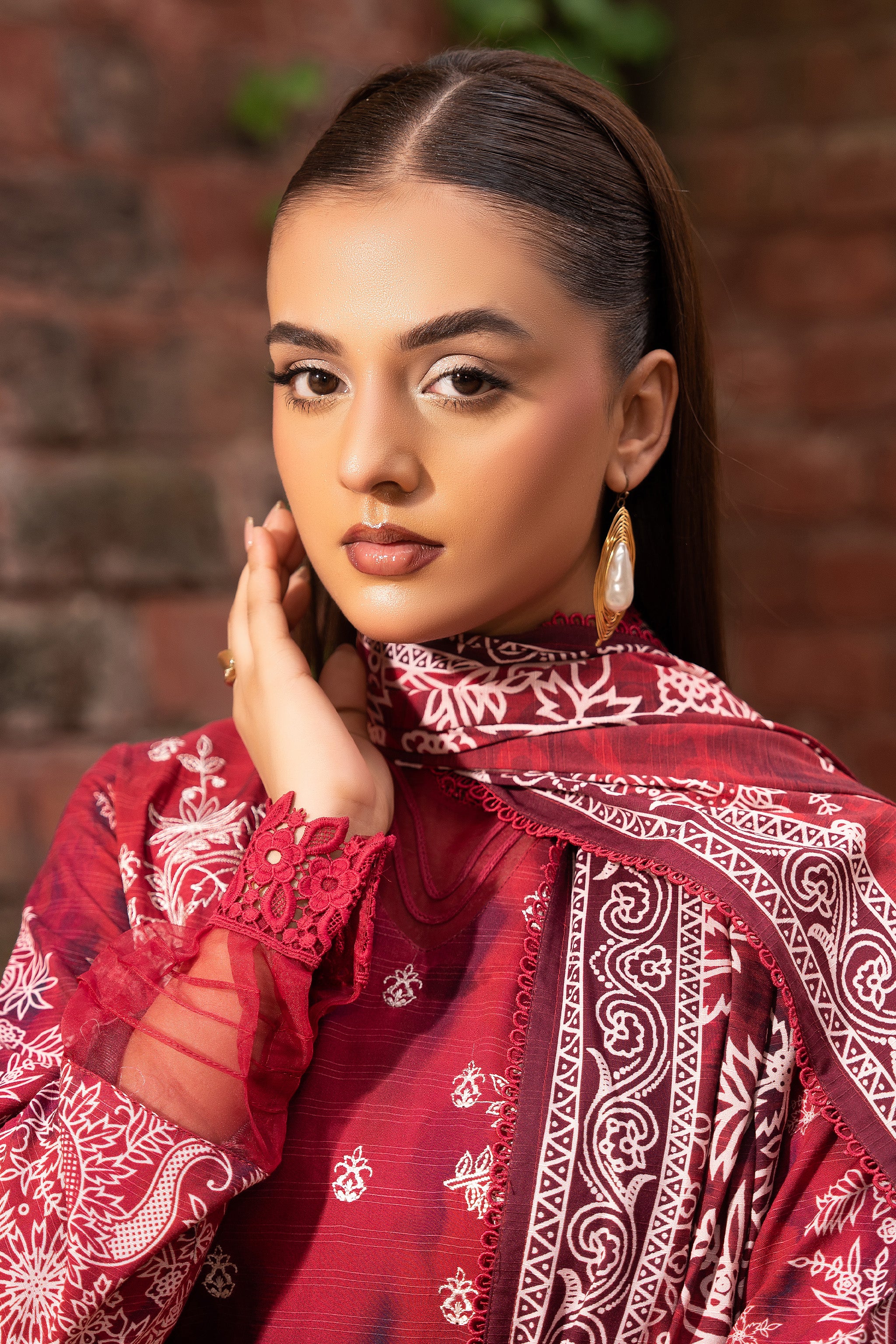 3 Piece Unstitched Maroon Embroidered Linen - (Vol-113/01)D8 - SAFANOOOR