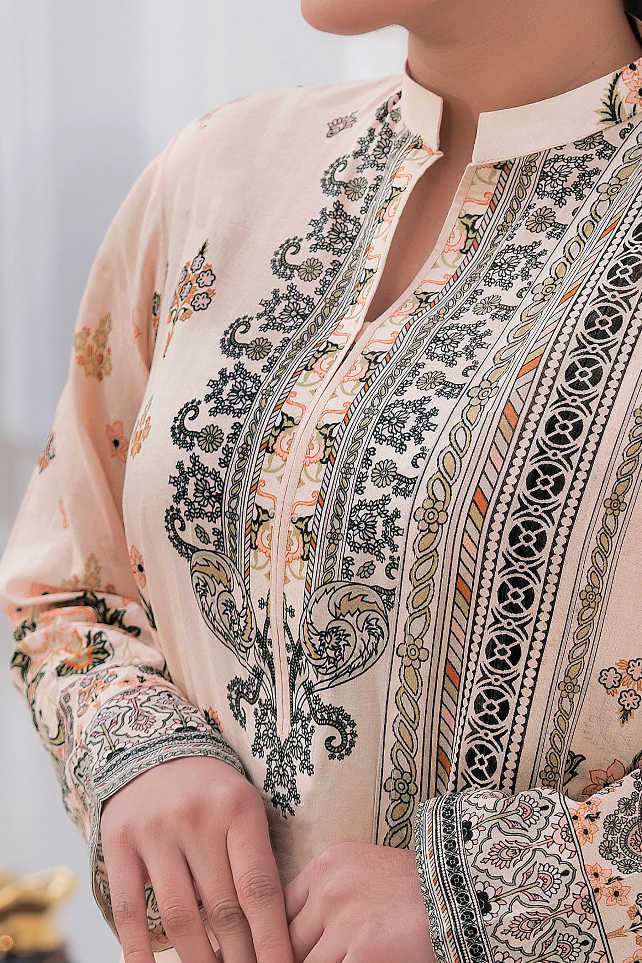 3 Piece Unstitched Misty Rose Premium Printed Lawn Suit by Safa Noor Nigaah Collection Summer 2026