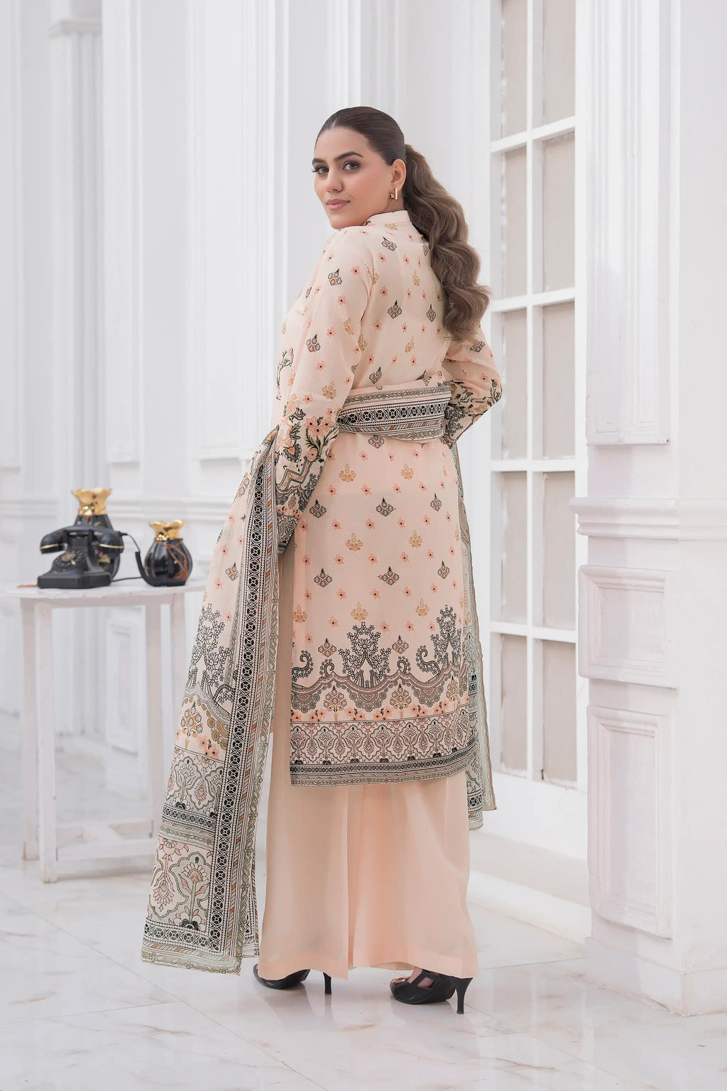 3 Piece Unstitched Misty Rose Premium Printed Lawn Suit by Safa Noor Nigaah Collection Summer 2026
