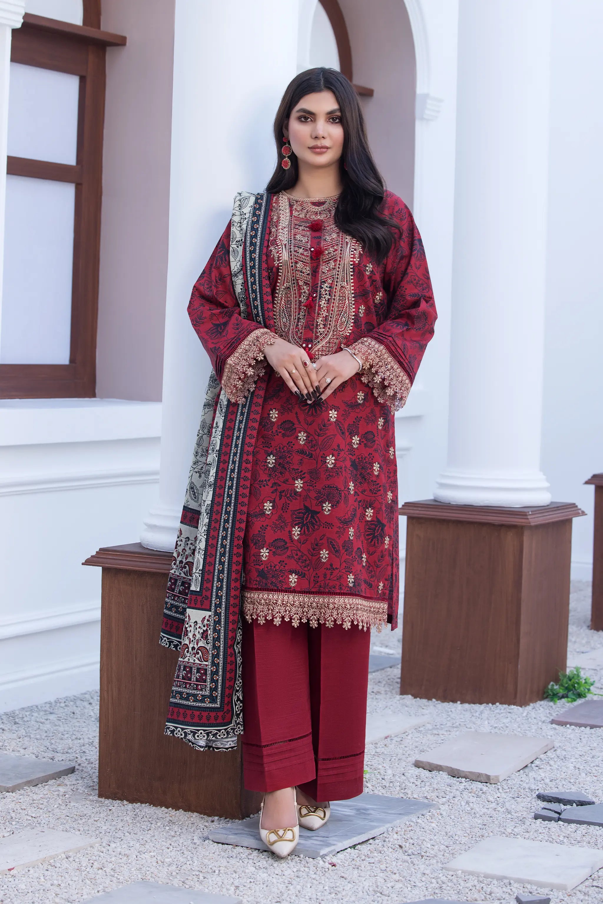 3 Piece Unstitched Naps khaddar Wine Red Suit Secondary image