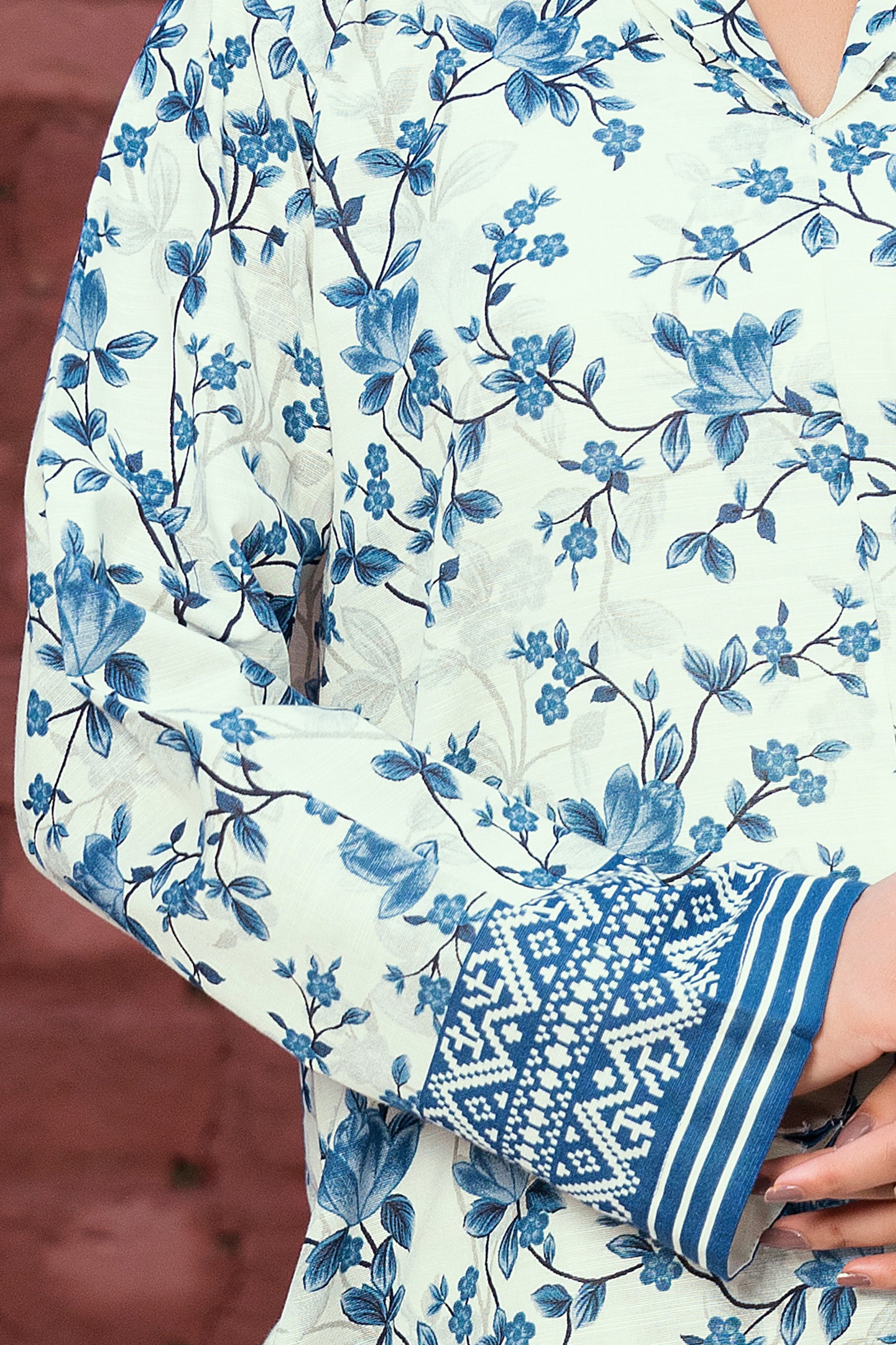 3 Piece Unstitched Off-White Printed Khaddar - (Vol-111/11)D9 - SAFANOOOR