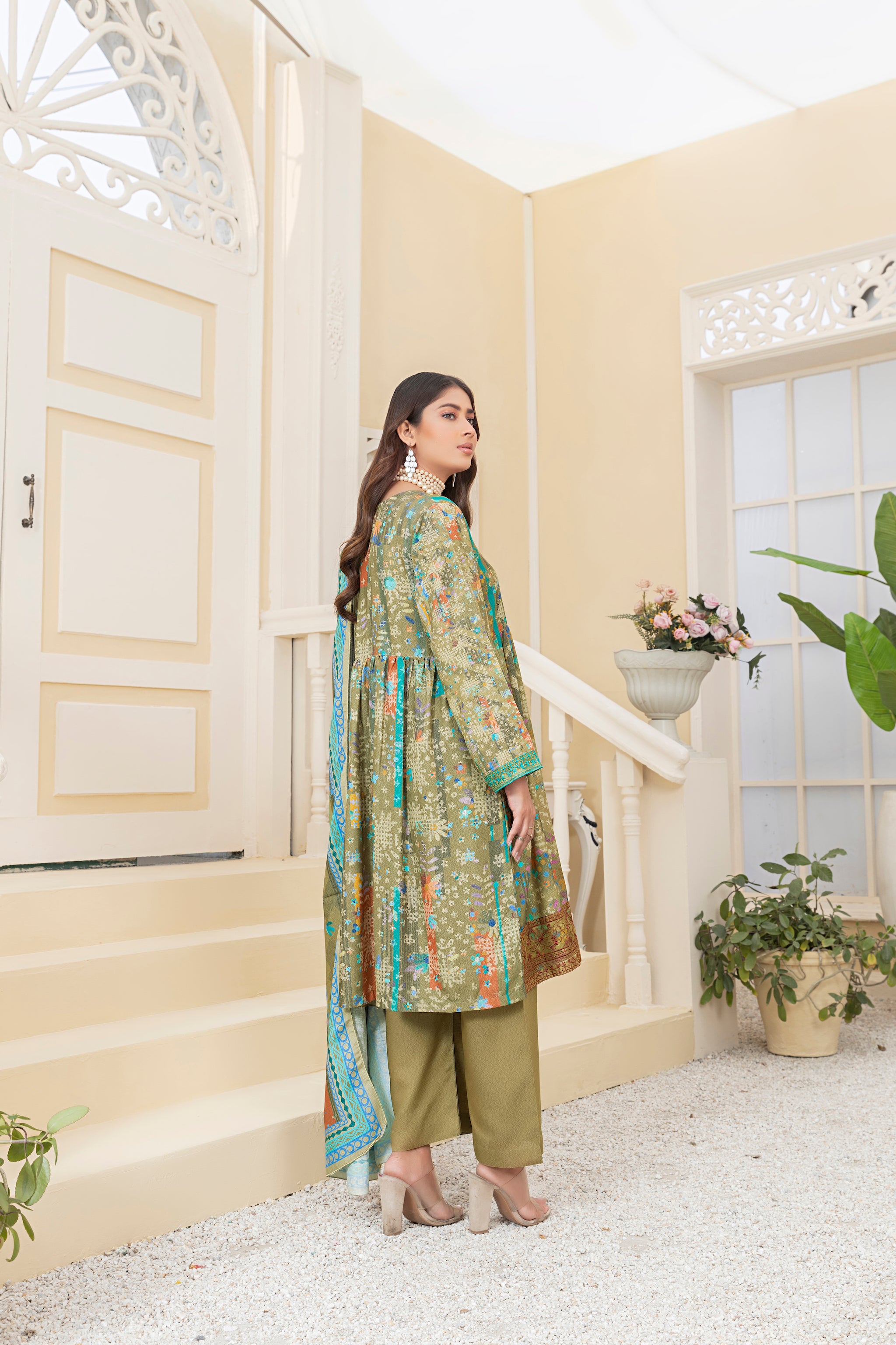 3 Piece Unstitched Olive Embroidered Karandi - (Vol-64/10)3P-W-23-D-9 - SAFANOOR