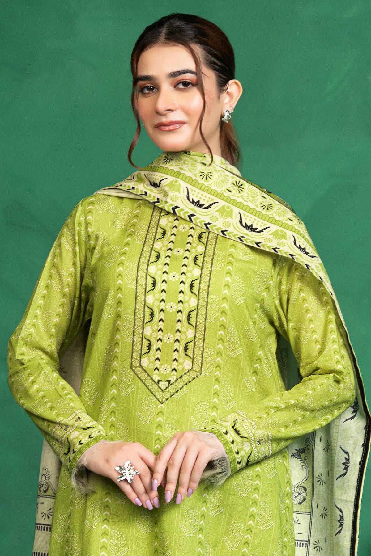 3 Piece Unstitched Parrot Green Cotton - (Vol-110/13)D12 - SAFANOOOR Main image