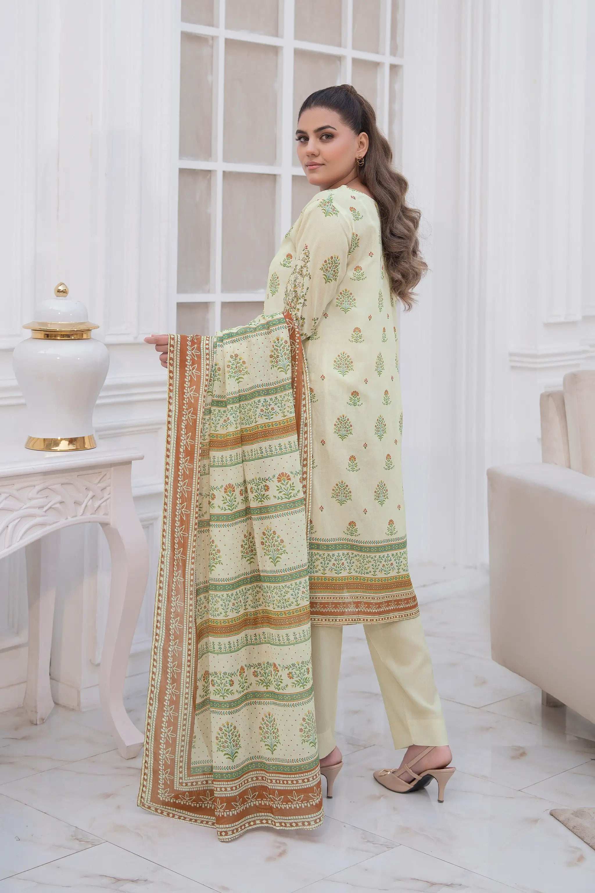 3 Piece Unstitched Pearl Premium Printed Lawn Suit by Safa Noor Nigaah Collection Summer 2026