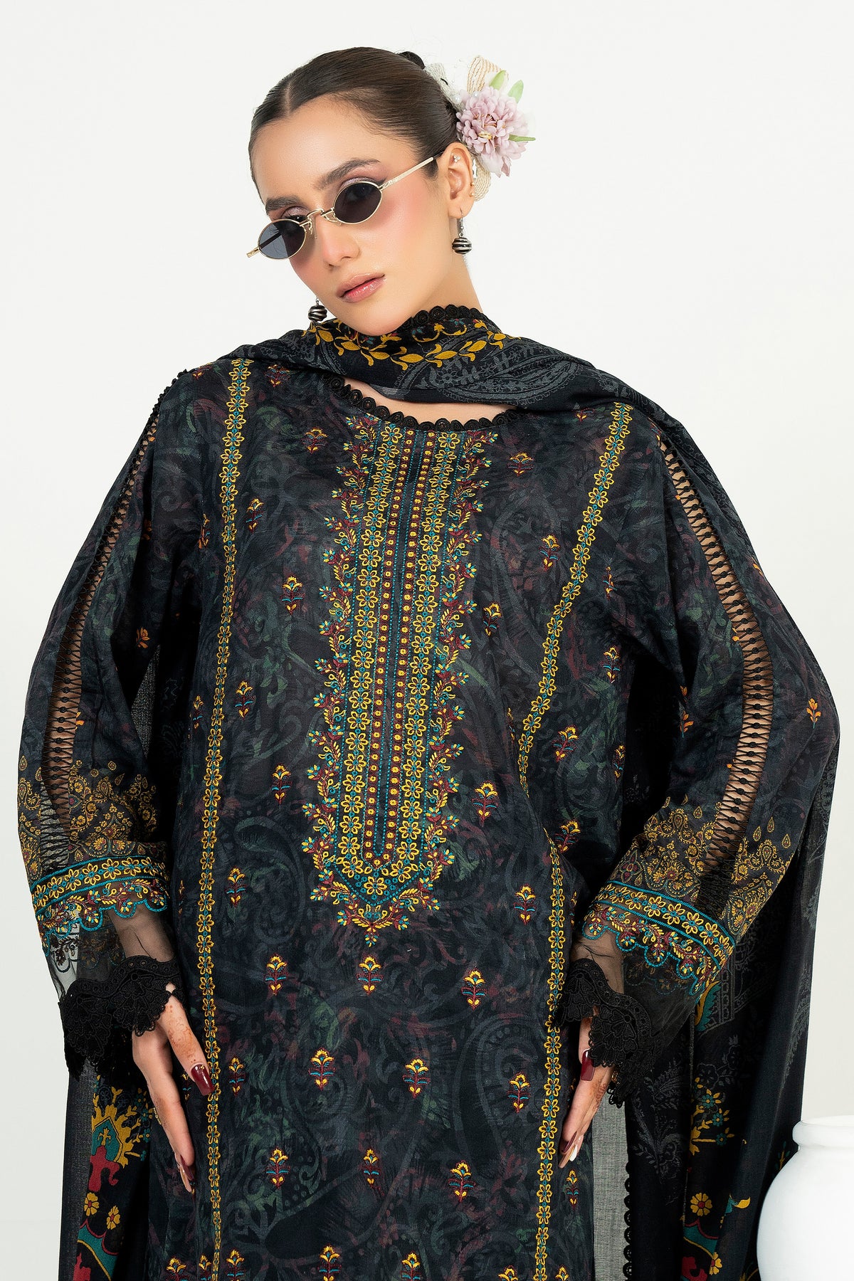 3 Piece Unstitched Warm Black Embroidered Lawn - (Vol-105/06)3P-S-25-D1 - SAFANOOR Main image