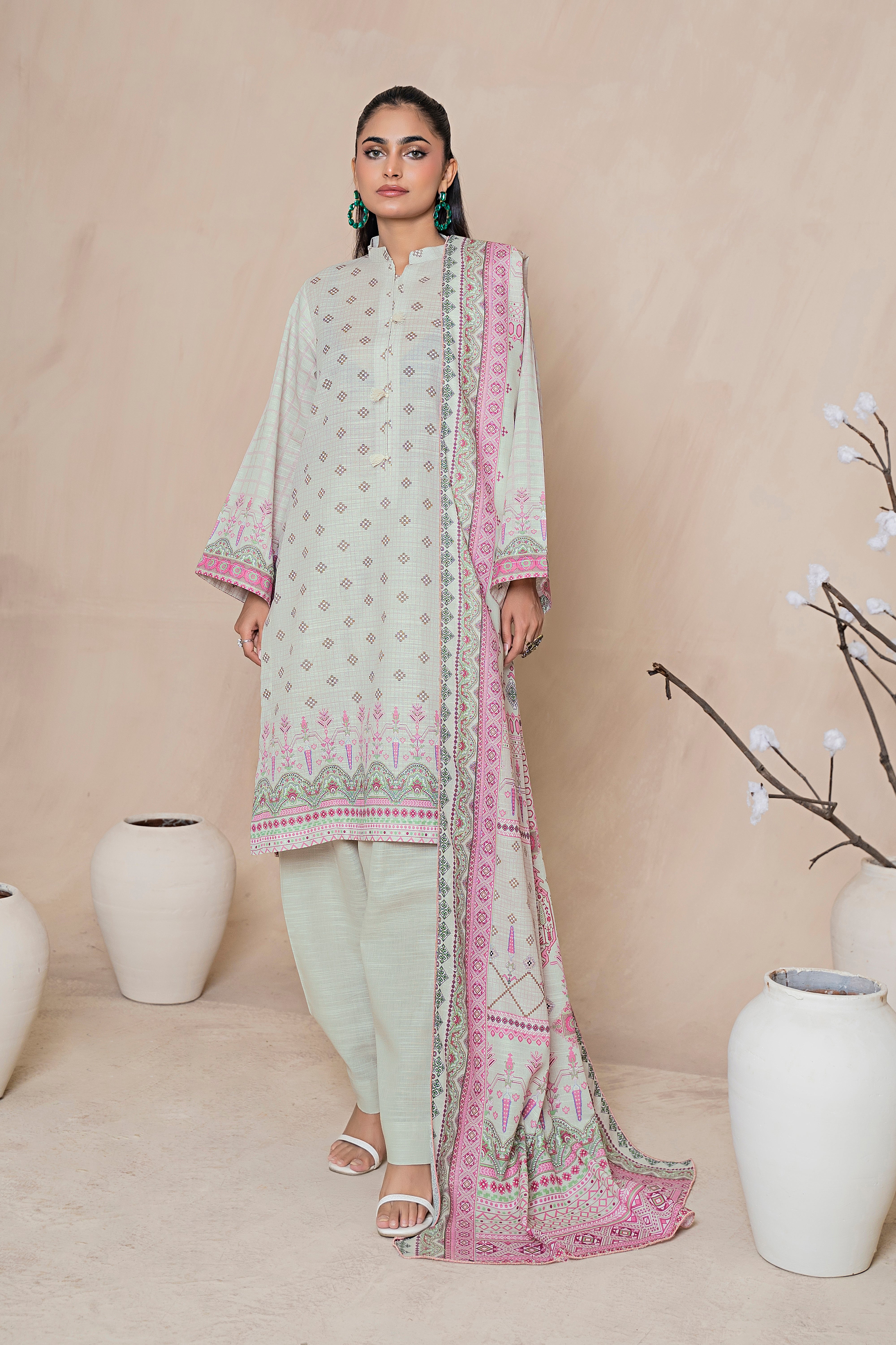 3 Piece White Khaddar Unstitched - (Vol-79/11)3P-W-24-D-8 - SAFANOOR