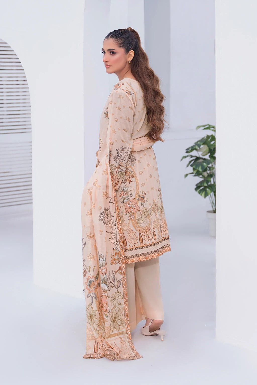 3 Piece Unstitched Pale Silver Premium Printed Lawn