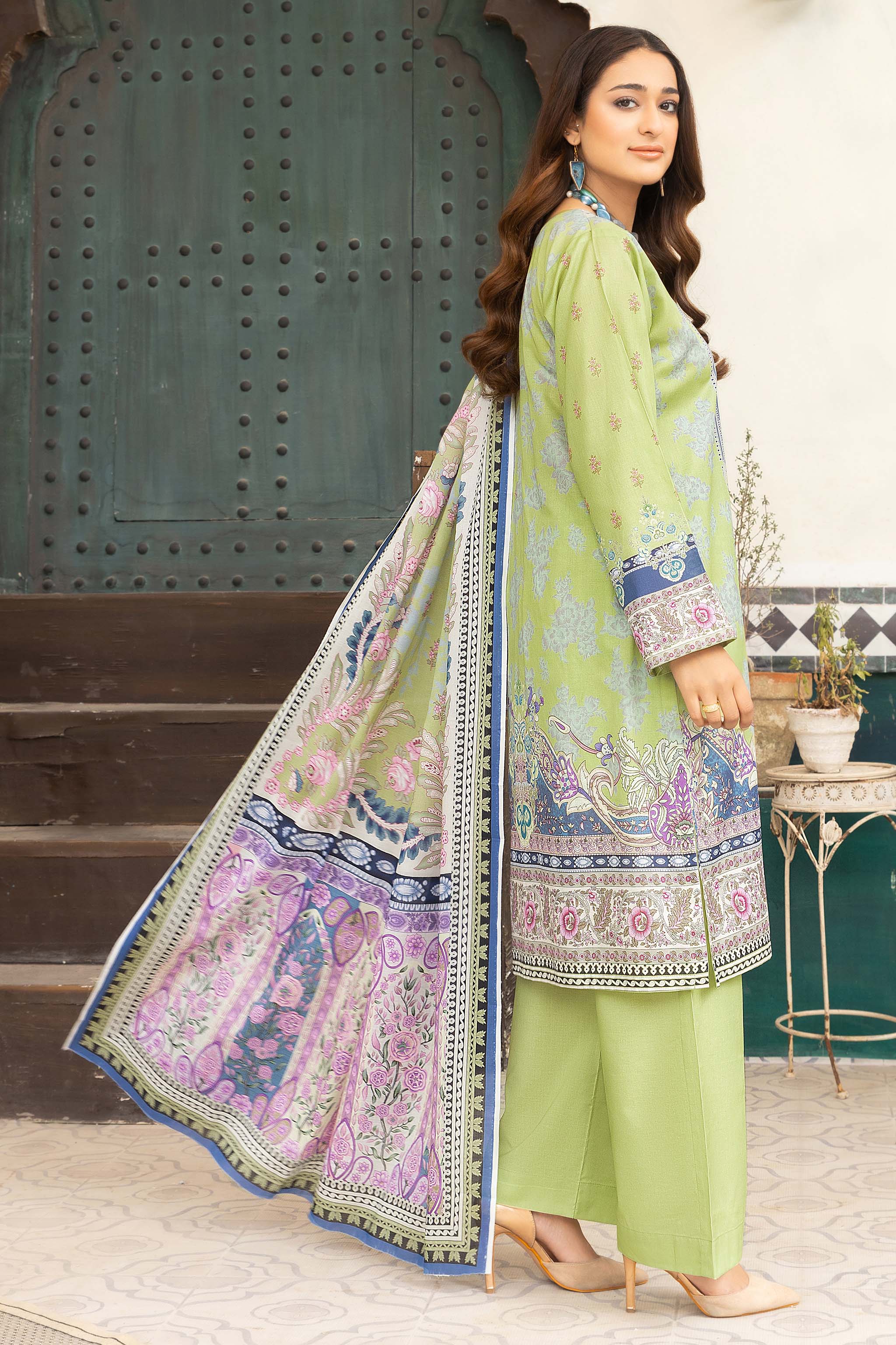 NIGAAR COLLECTION / 3PCS UNSTITCHED / PRINTED LAWN SUITS SUMMER 24 BY SAFANOOR