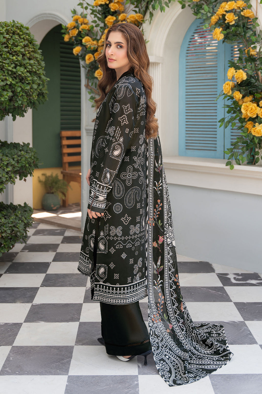Black 3 Piece Unstitched Premium Printed Lawn Suit By Safa Noor Nigaah Collection Summer 2026