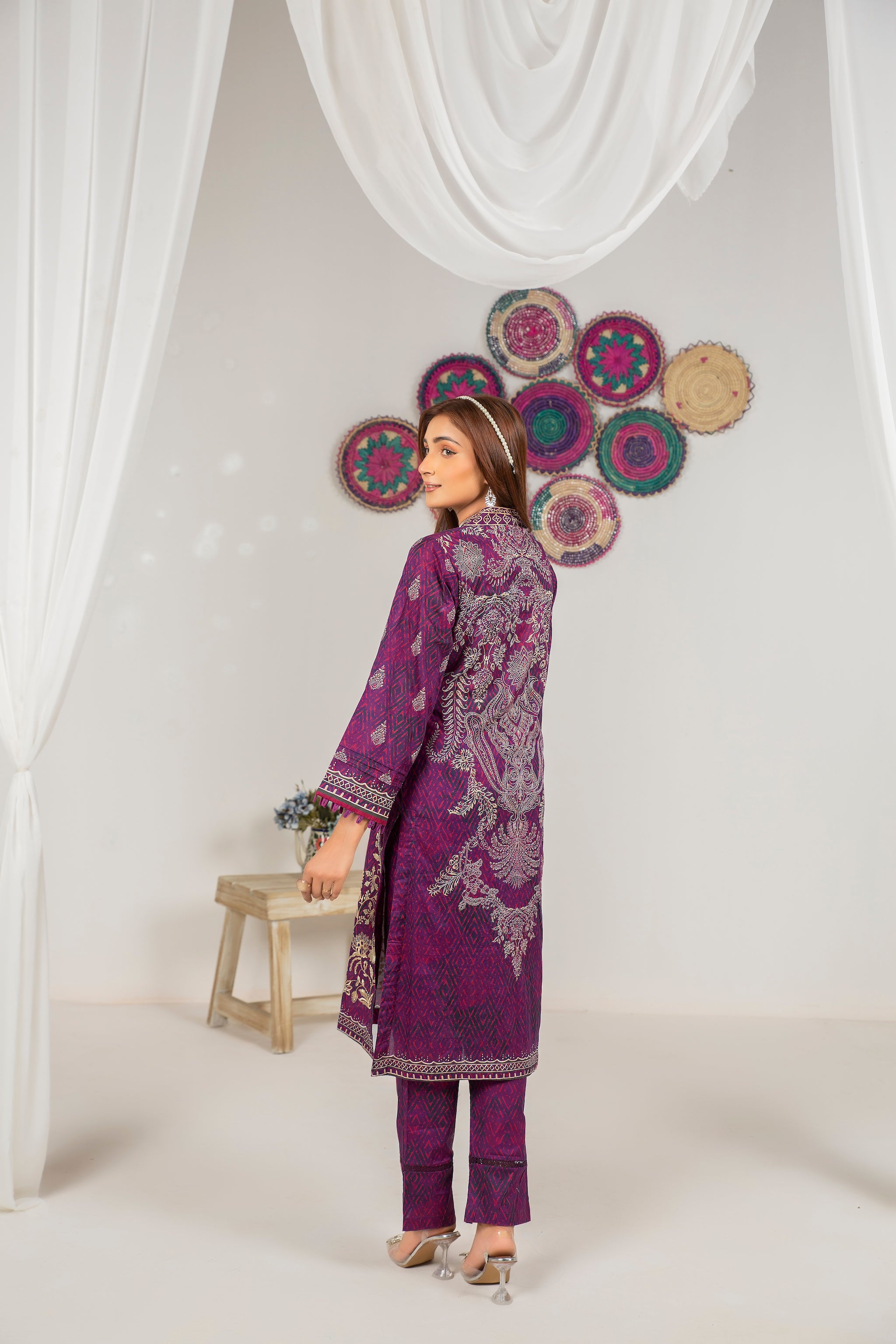 MAHROSH COLLECTION / 2PCS UNSTITCHED / PRINTED EMBROIDERED LAWN SUMMER 24