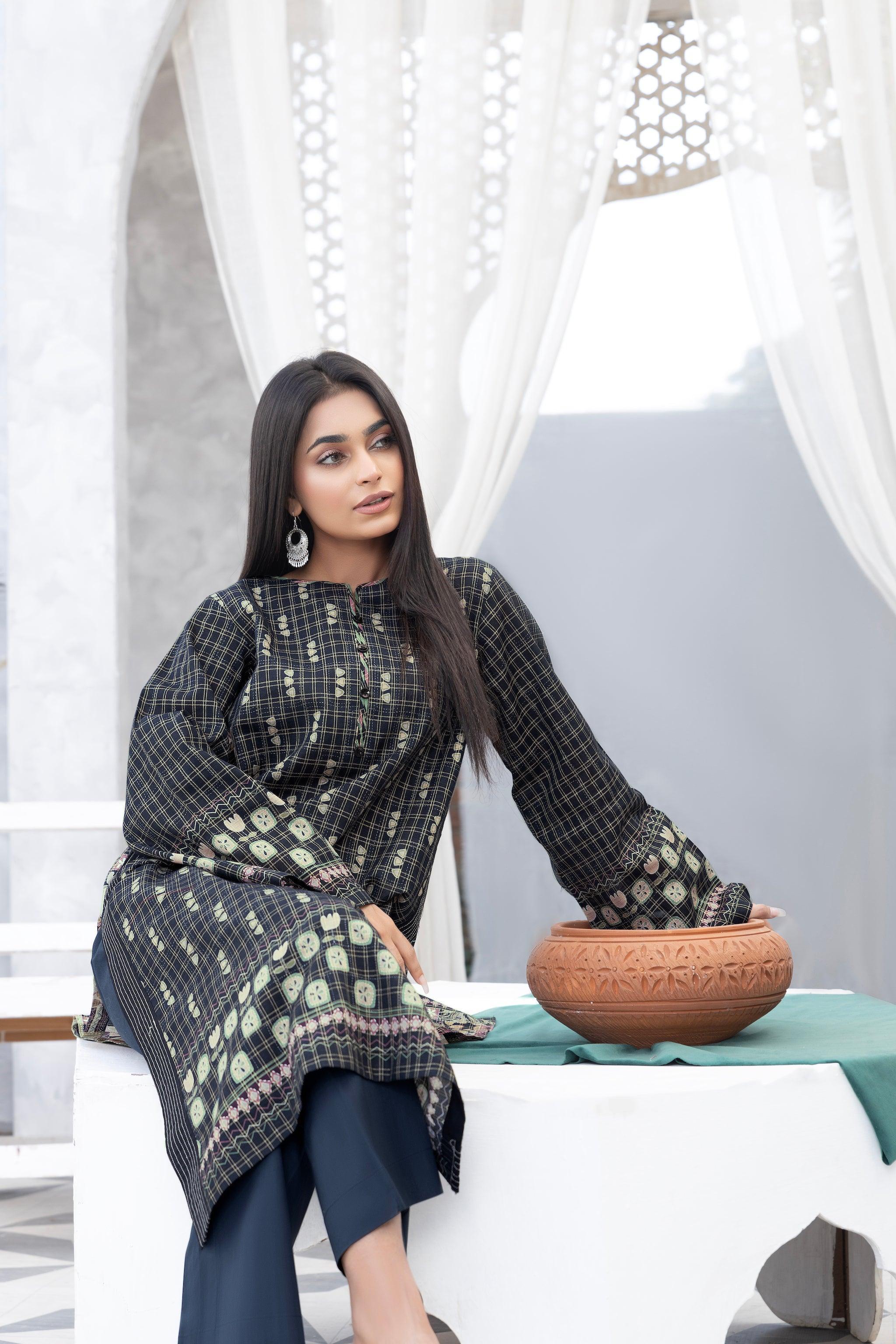 Grid Khaddar Unstitched 1 Piece Navy Blue - (Vol-54/07)1P-W-23-D-5 - SAFANOOR