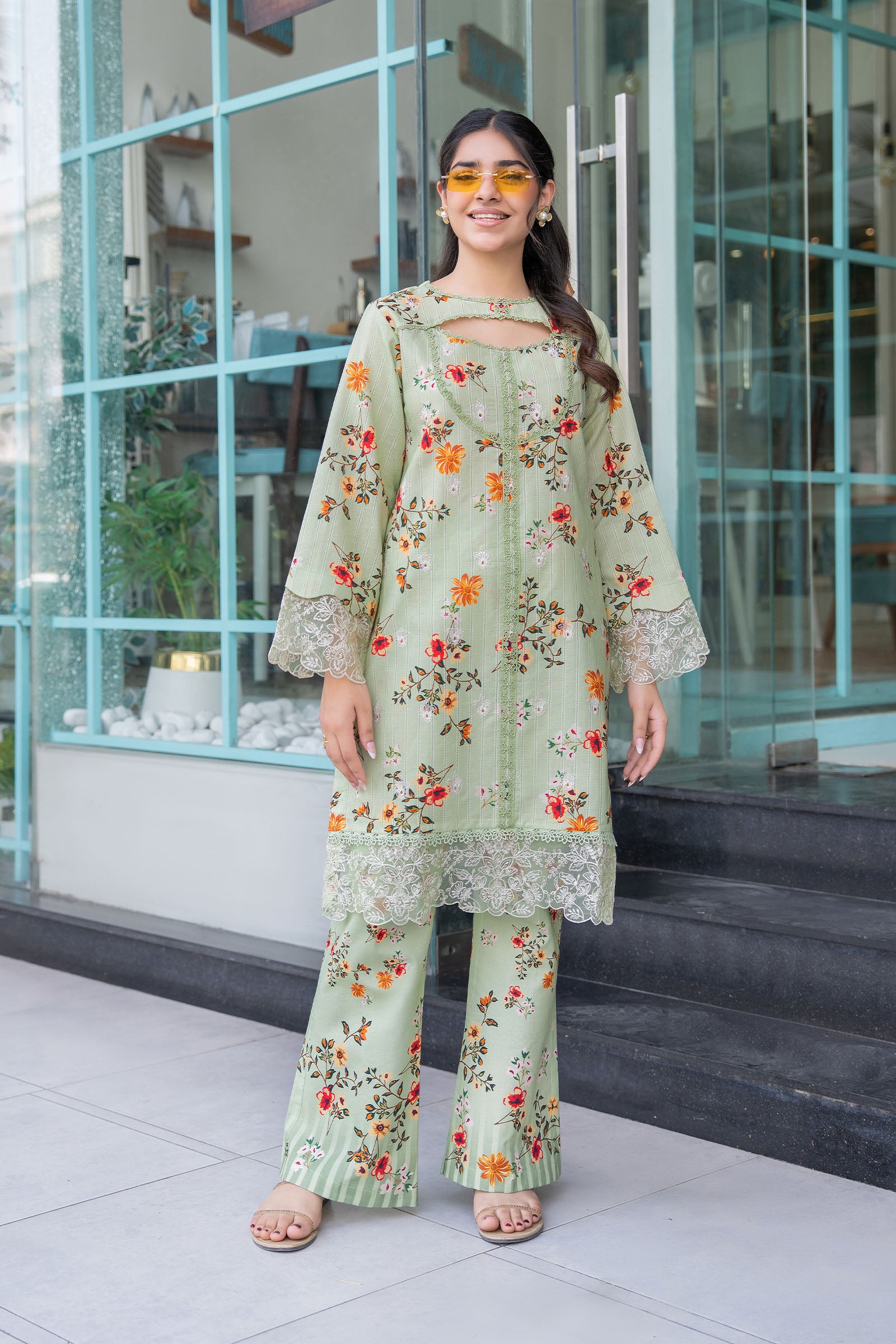 Laurel Green 2 Piece Unstitched Embroidered Lawn Main image