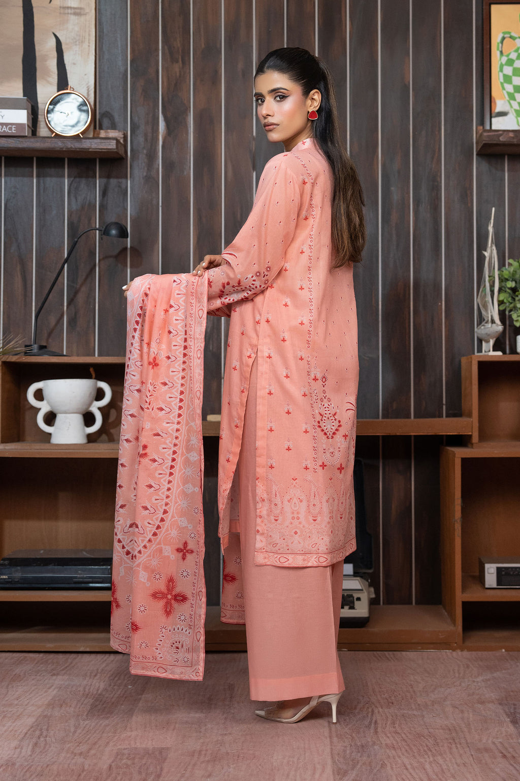 Peach 3 Piece Unstitched Premium Printed Lawn Suit By Safa Noor Nigaah Collection Summer 2026