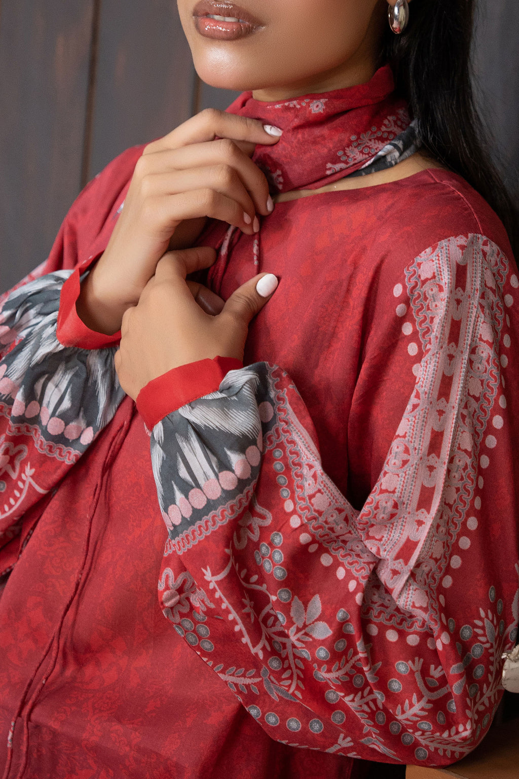 Red 3 Piece Unstitched Premium Printed Lawn Suit By Safa Noor Nigaah Collection Summer 2026