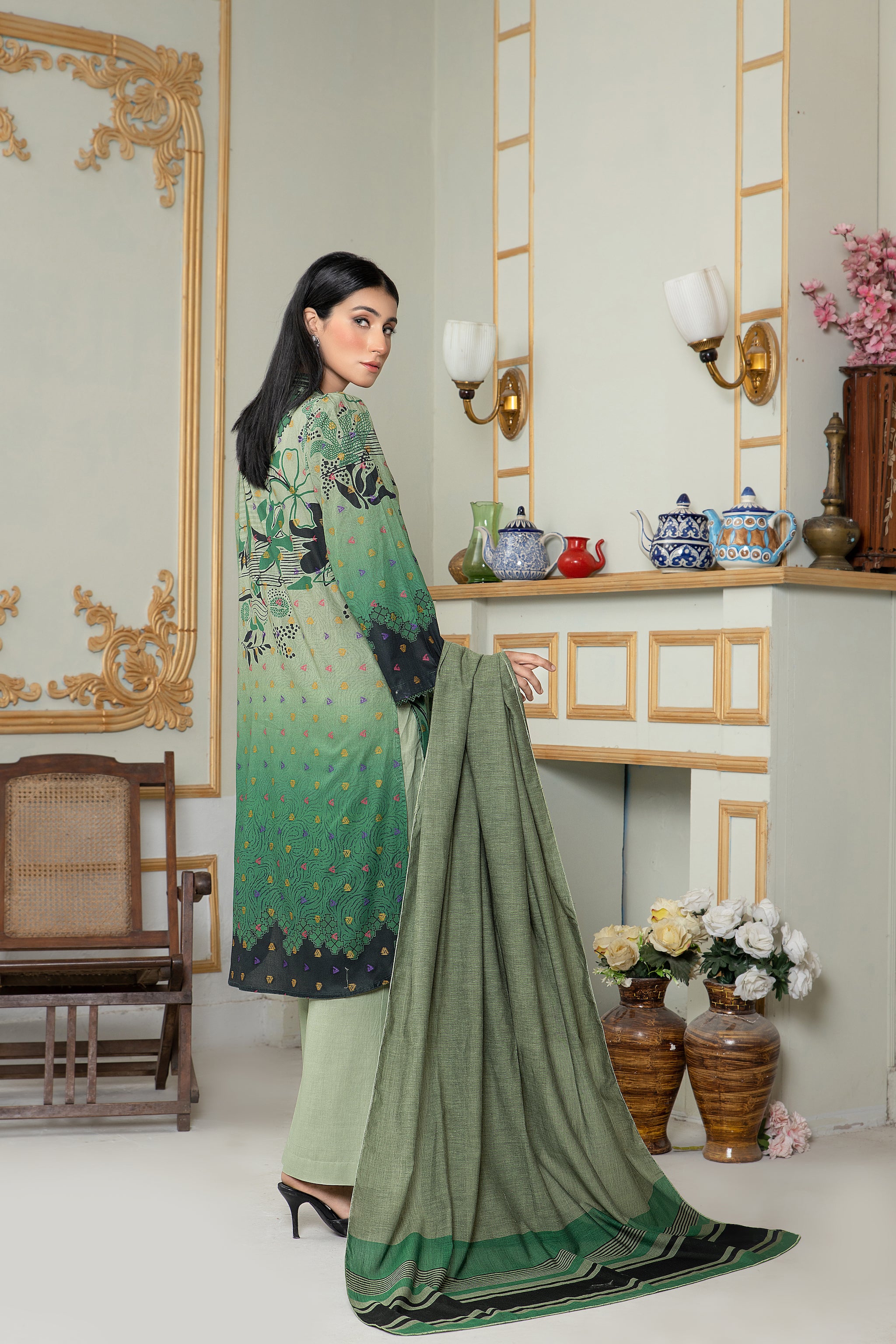 RESHAM COLLECTION / 3PCS UNSTITCHED / PRINTED JACQUARD LAWN SUMMER 24 BY SAFANOOR