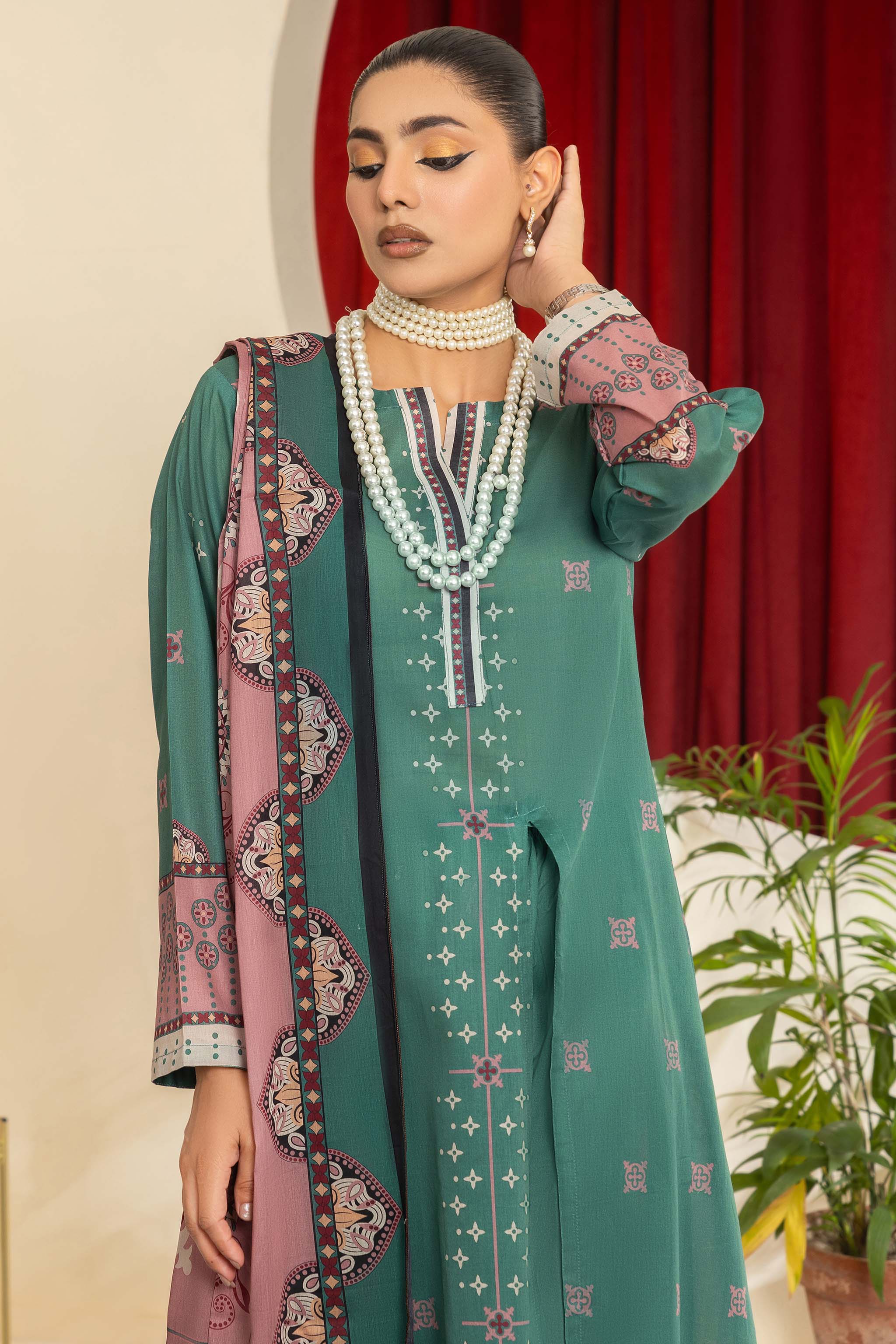 Unstitched 3 Piece Bottle Green Printed Lawn - (Vol-75/17)3P-S-24-D-4 - SAFANOOR