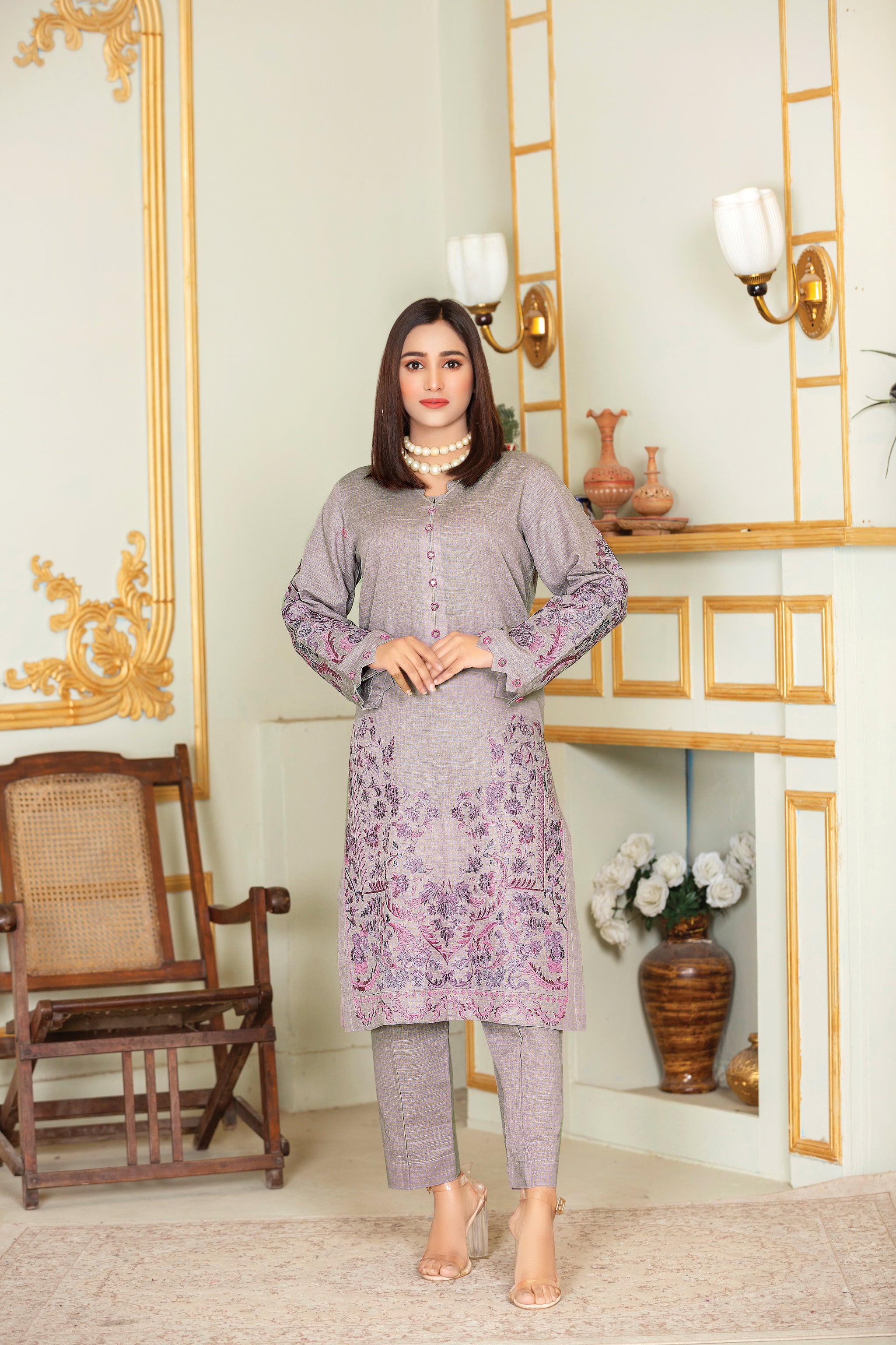 MAH E ROO / 2PCS UNSTITCHED / EMBROIDERED GRID KHADDAR WINTER 2023 BY SAFANOOR