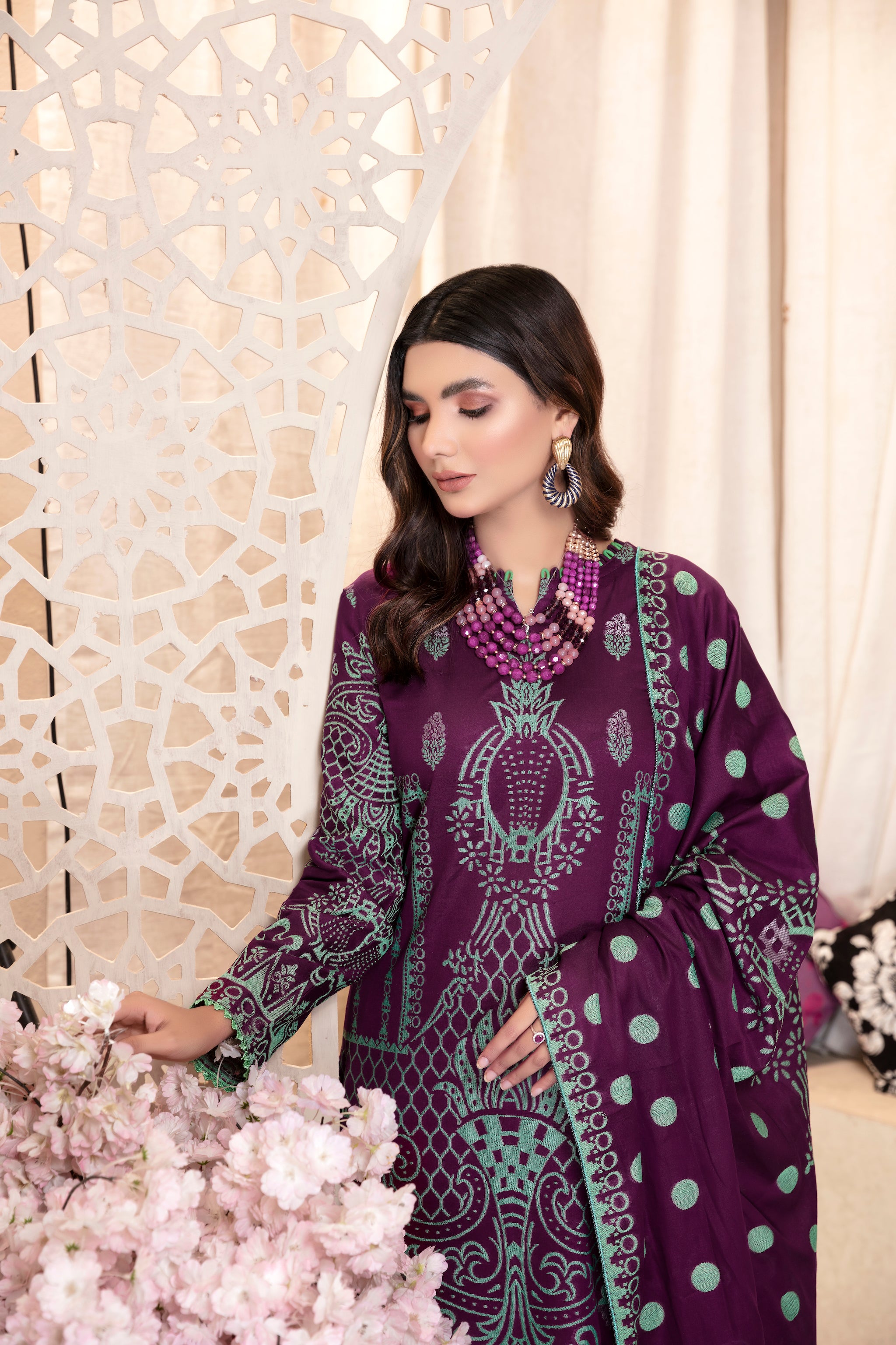 roohi collection new arrivals safanoor clothing dyed lawn jacquard shirt dyed lawn jacquard dupatta dyed cotton trouser unstitched lawn collection summer 2023 3pcs by safanoor