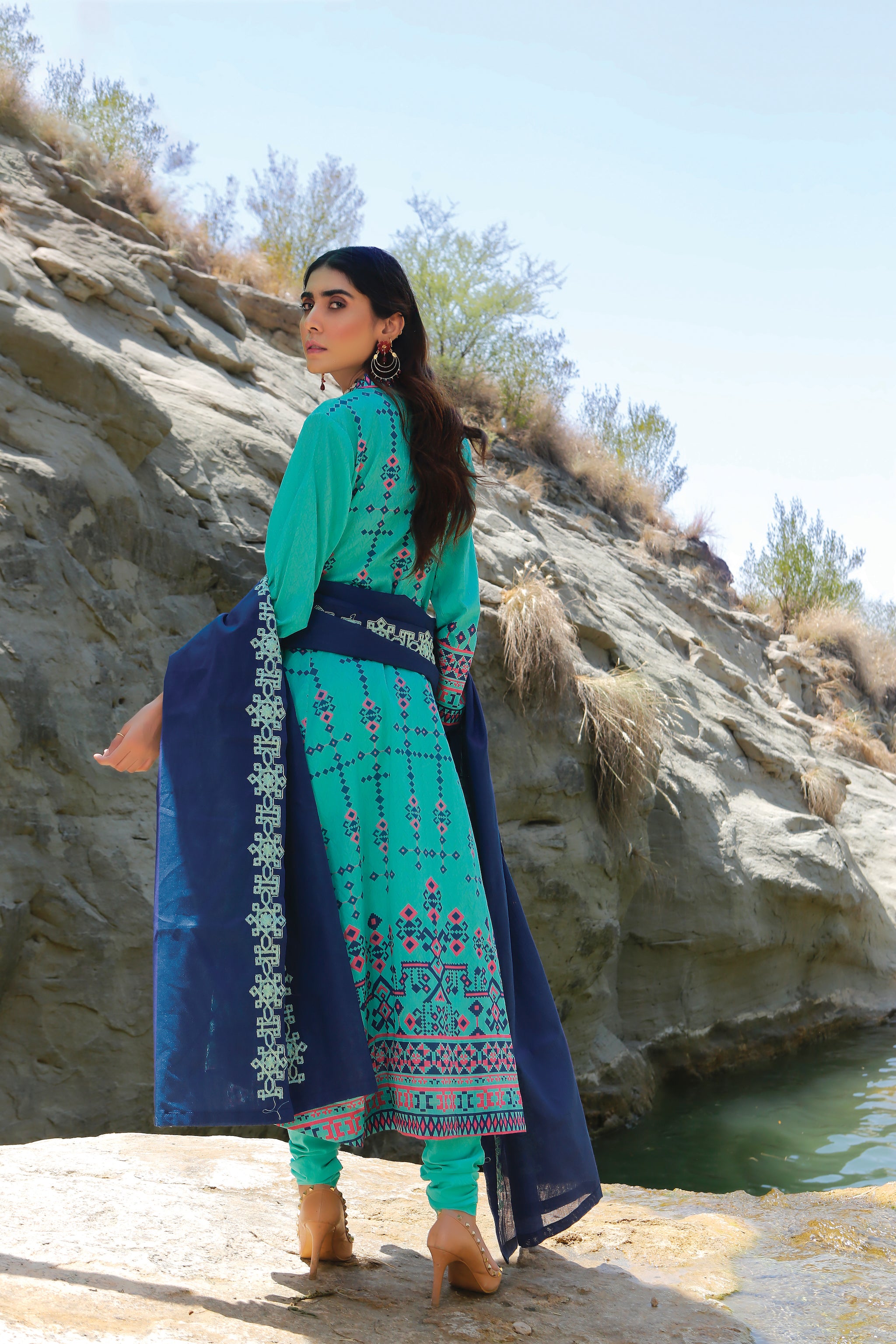 RAHAT COLLECTION SUMMER 2023 DIGITAL PRINTED LAWN SHIRT DYED COTTON TROUSER  WITH DYED EMBROIDERED DUPPTTA LAWN COLLECTION BY SAFANOOR 