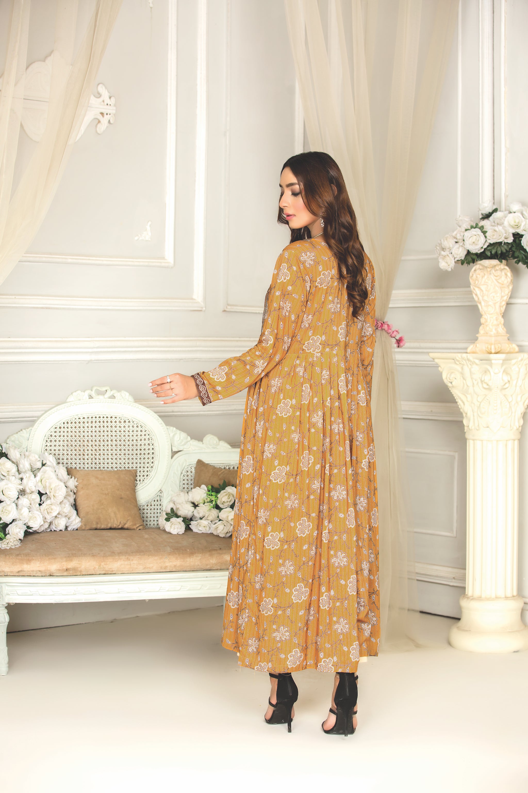 ZARQOON Collection / 1 PIECE / DIGITAL PRINTED SHIRT ONLY- LINEN By Safa Noor Winter 2022
