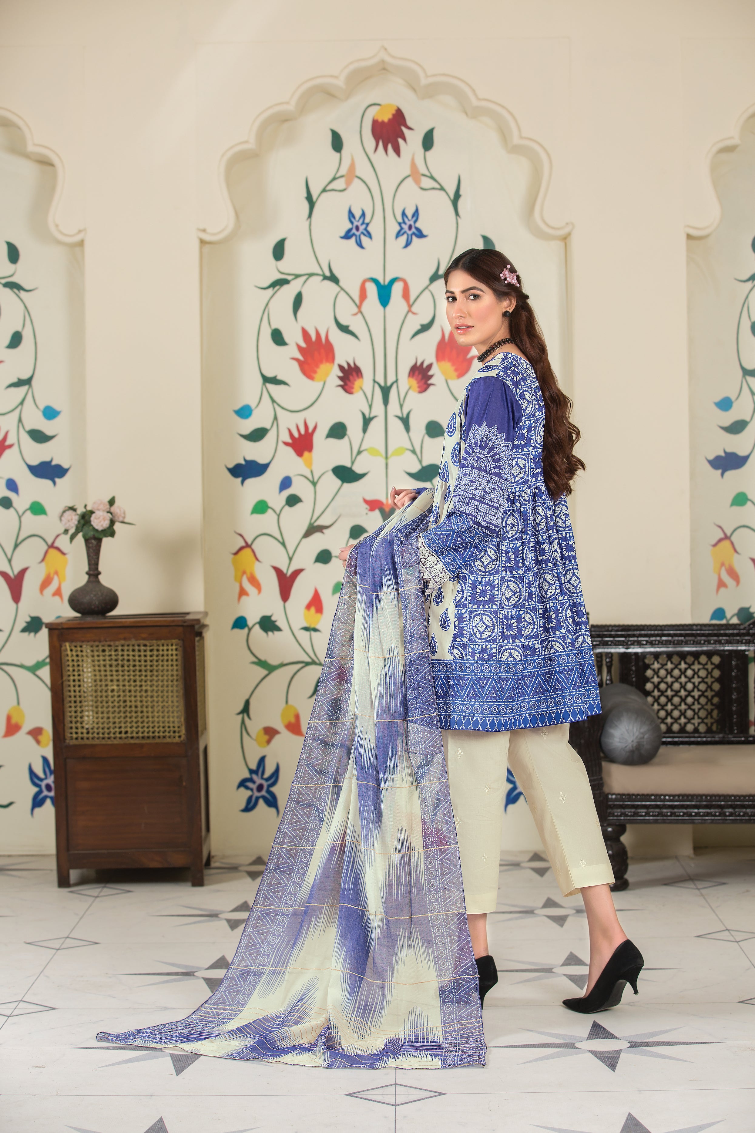 New Arrivals roop collection by safanoor women clothing brand summer 2023 unstitched collection 3 pcs digital printed lawn shirt with patch anf dyed cambric embroidered trouser  Lawn collection price 3490