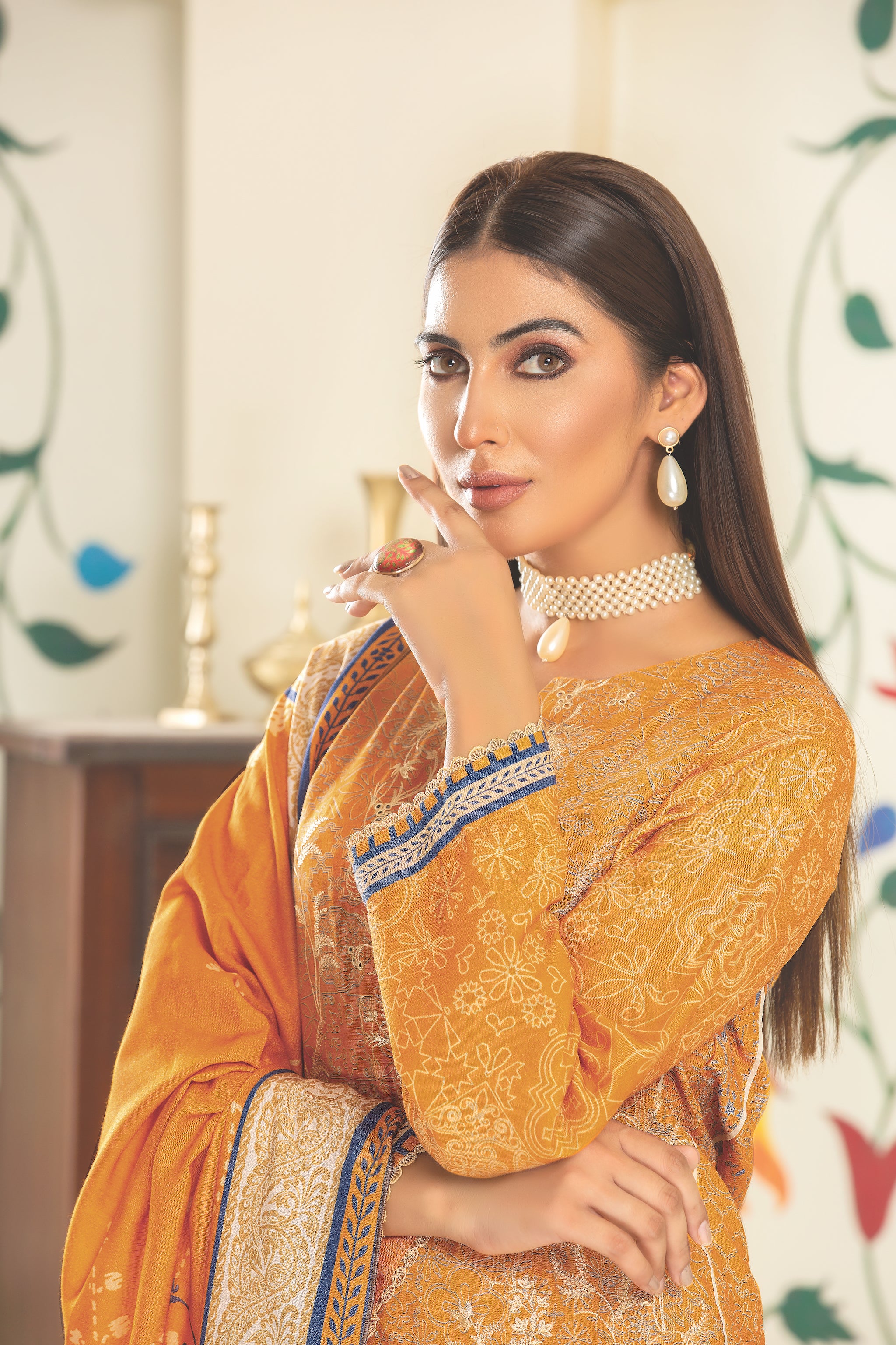 Staple Karandi Digital Print Shirt with Embroidery 2.85m,Staple Karandi Digital Print Dupatta 2.50m,Staple Dyed Karandi Trouser 2.50m,Winter-2022 NEW ARRIVALS STARING PRICE IS 3690 3 PIECE UNSTITCHED KARANDI STOCK SHOP NOW FROM WWW.SAFANOOR.COM