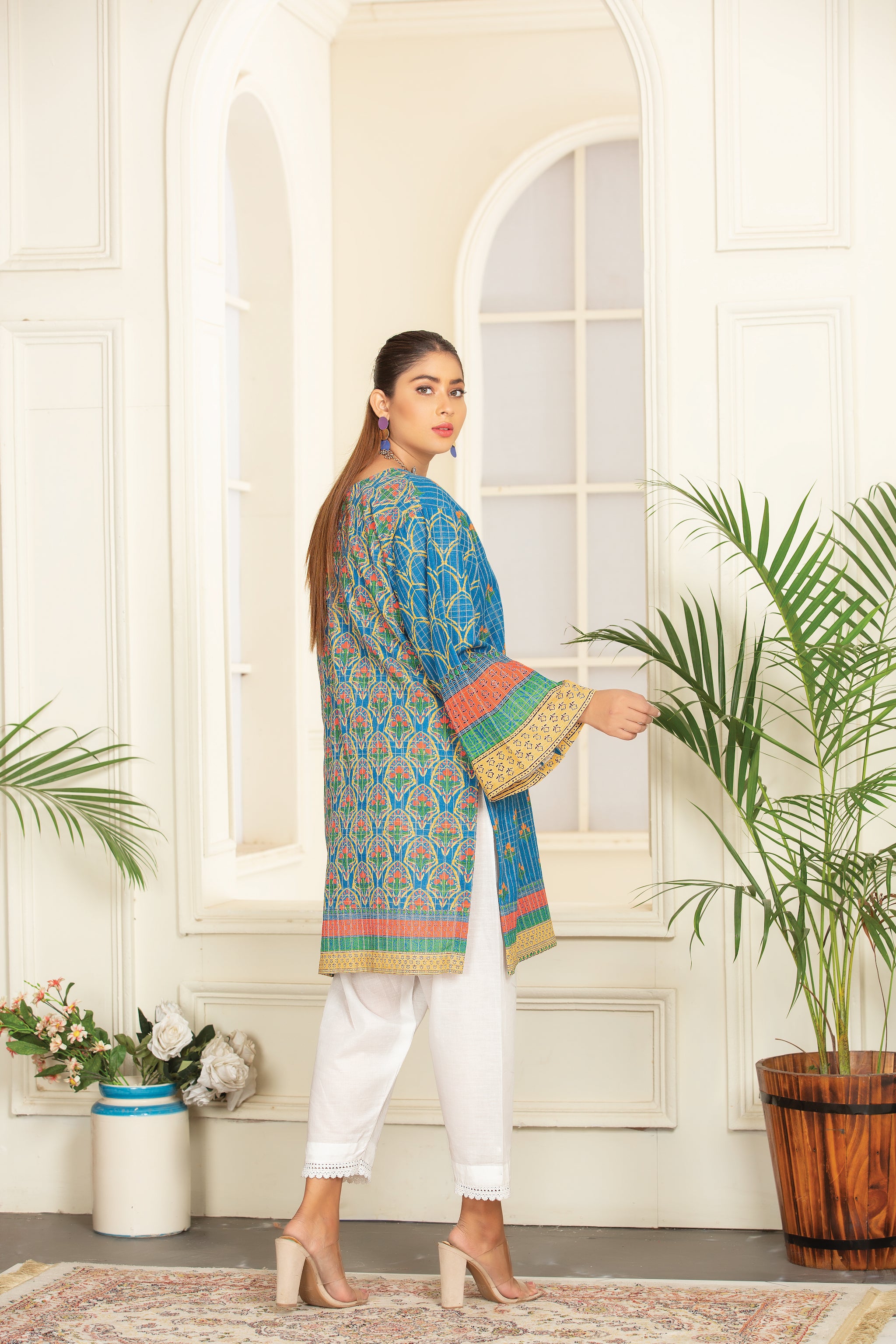ZAVIYA COLLECTION / 1PC / DIGITAL PRINTED EMBROIDERED KHADDAR SHIRT 1.75MTR PRICE 1225/- PKR WINTER 2022 COLLECTION BY SAFA NOOR 