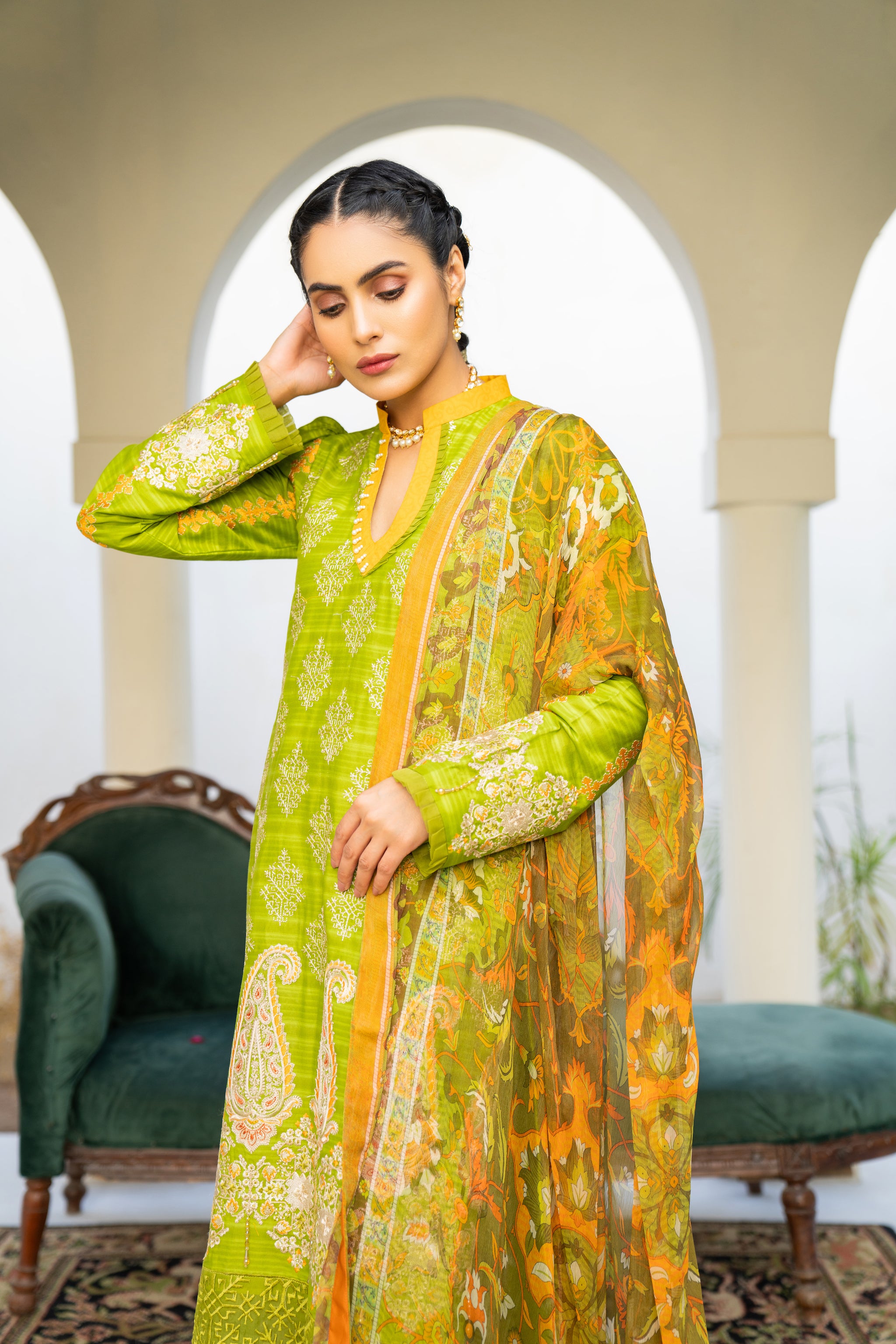 3 PIECE UNSTITCHED /LUXURY EMBROIDERED LAWN