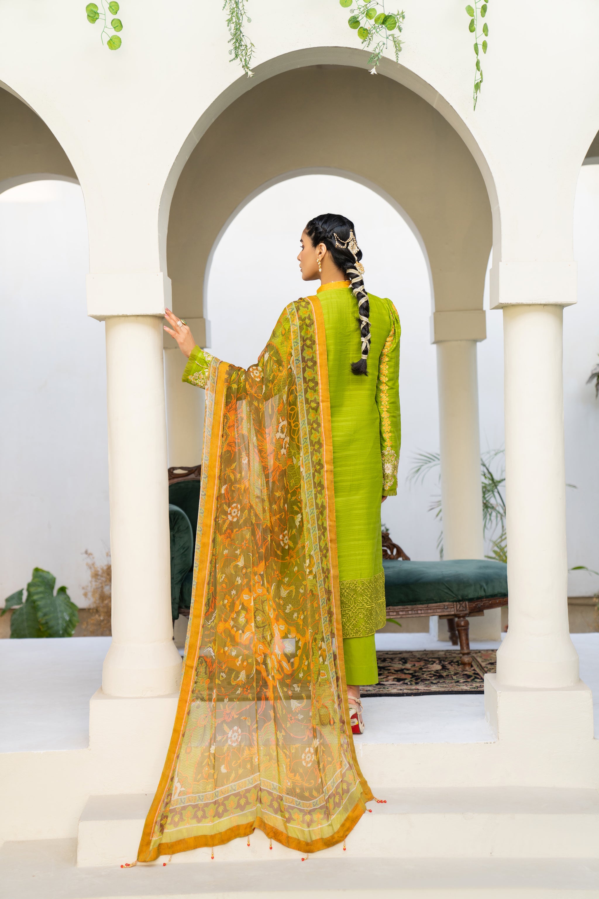 3 PIECE UNSTITCHED /LUXURY EMBROIDERED LAWN