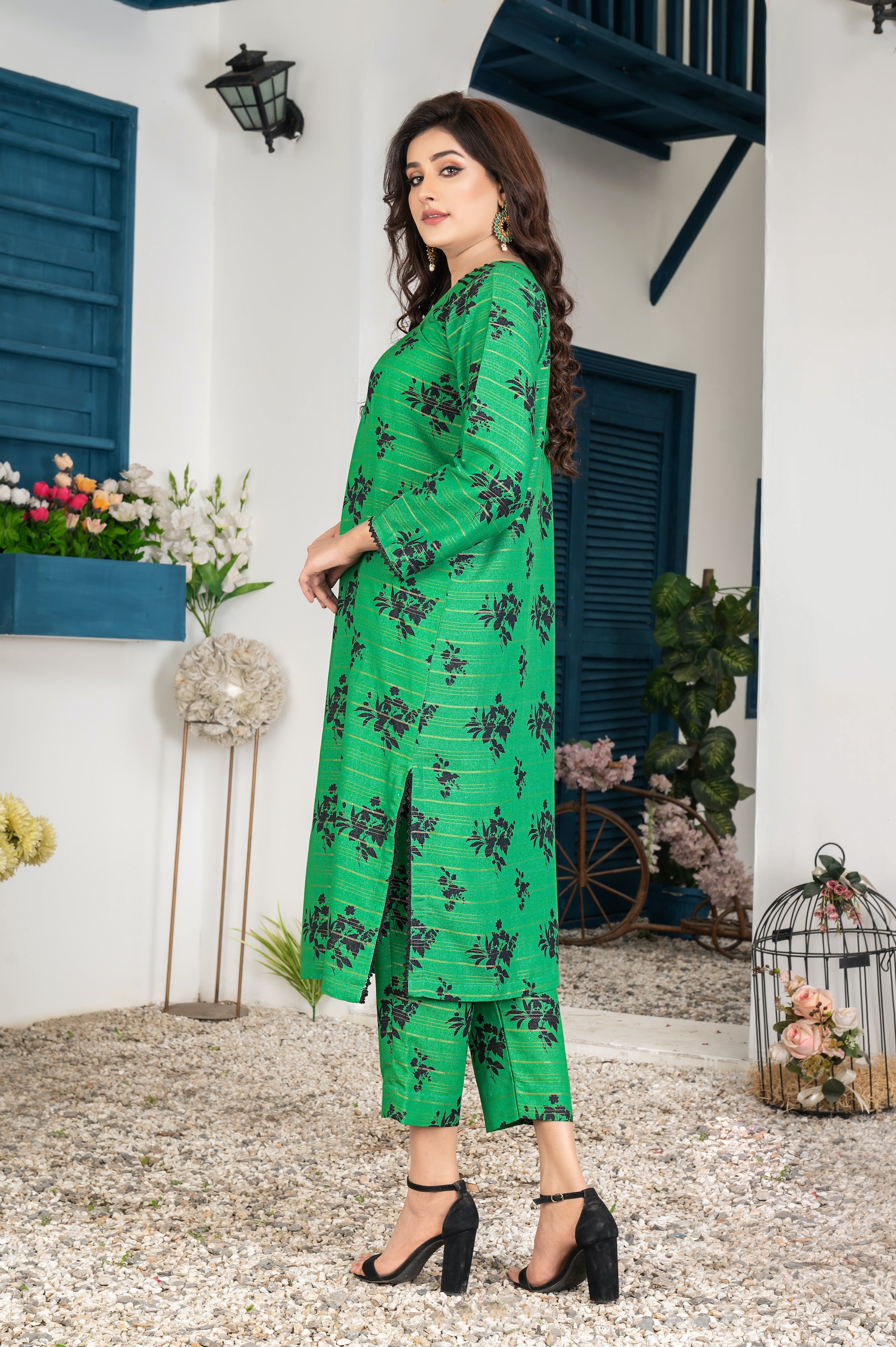 Feroza Collection Stripe Karandi Digital PrintTrouser winter 2022 2 pcs unstitched by safa noor