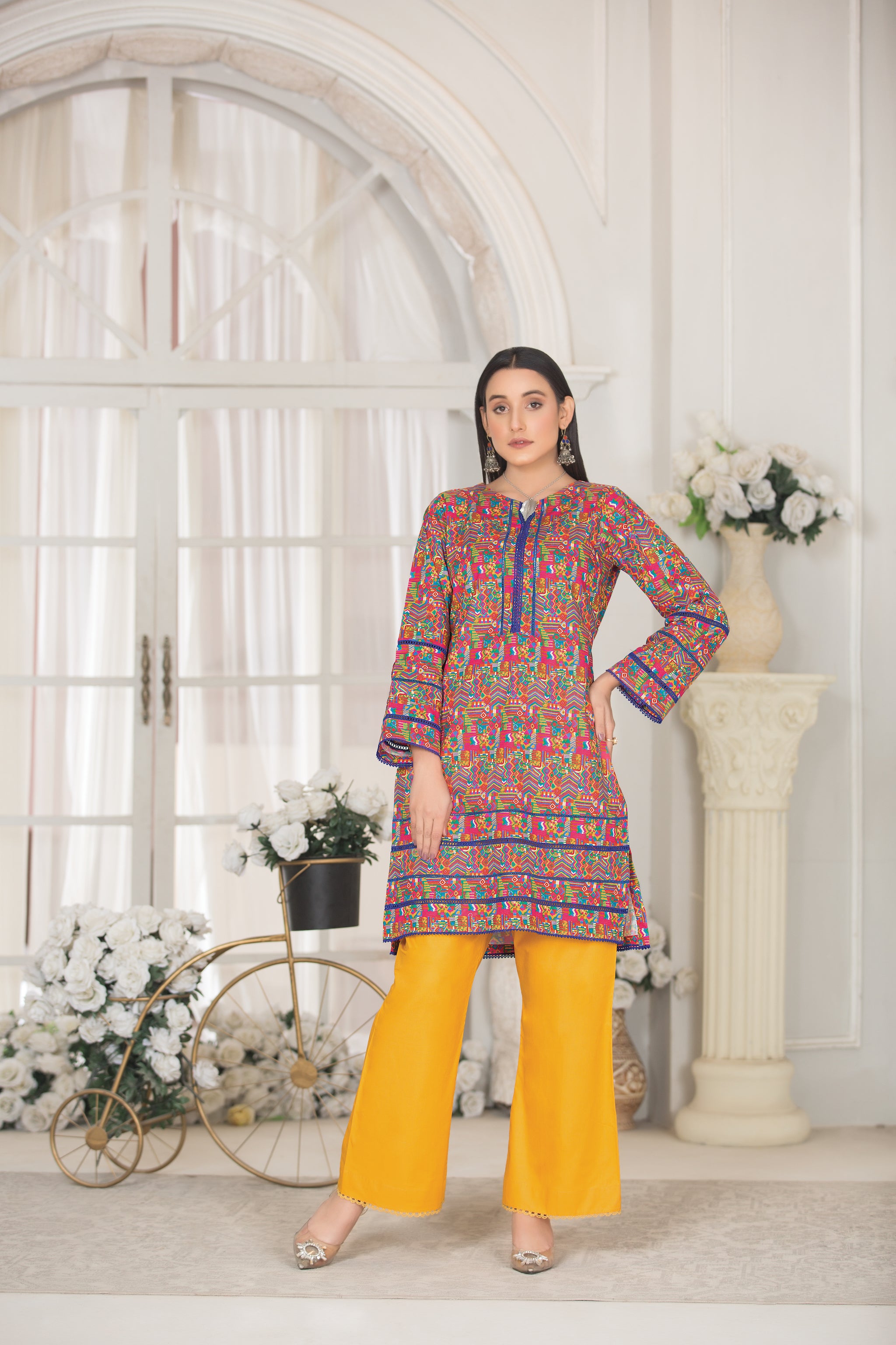 MAKHMAL COLLECTION / 2PCS / DIGITAL PRINTED PURE COTTON MABRIC SHIRT AND DYED PURE COTTON CAMBRIC TROUSER NEW ARRIVALS SUMMER 2023 BY SAFA NOOR