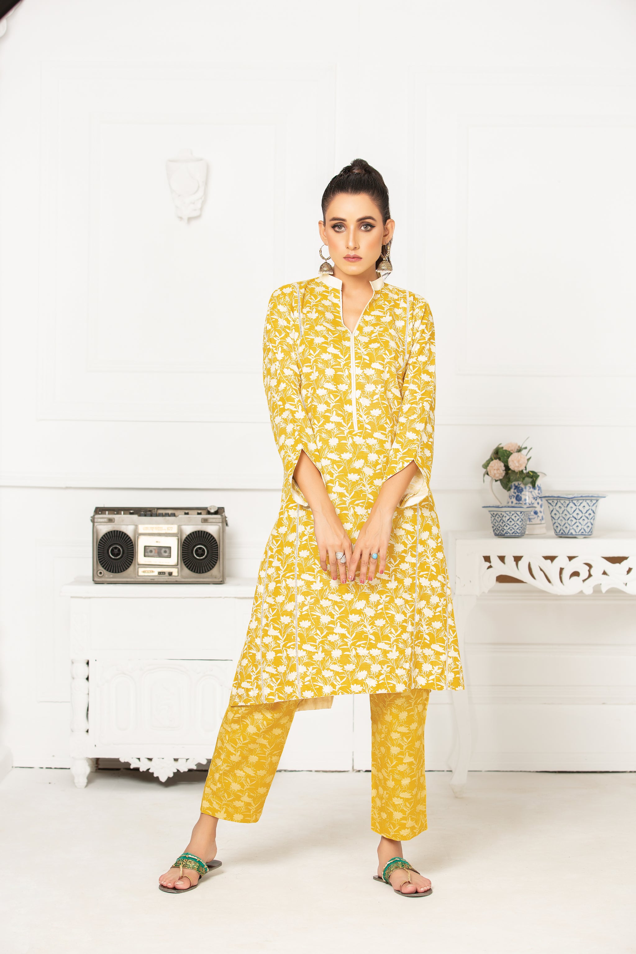 Unstitched Yellow Khaddar 2 Piece - (Vol-07/11)2P-W-22-D-12 - SAFANOOR