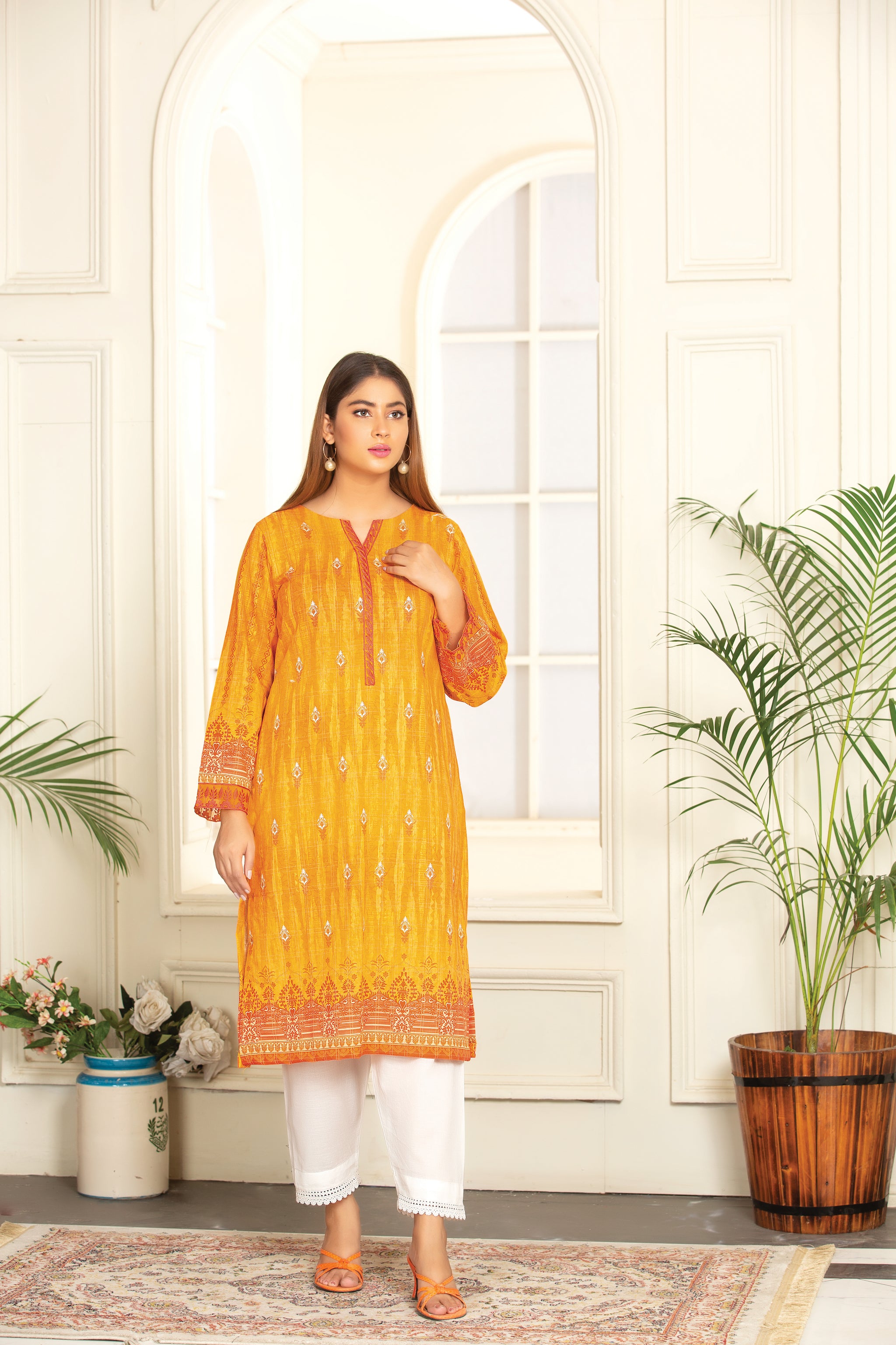 ZAVIYA COLLECTION / 1PC / DIGITAL PRINTED EMBROIDERED KHADDAR SHIRT 1.75MTR PRICE 1225/- PKR WINTER 2022 COLLECTION BY SAFA NOOR