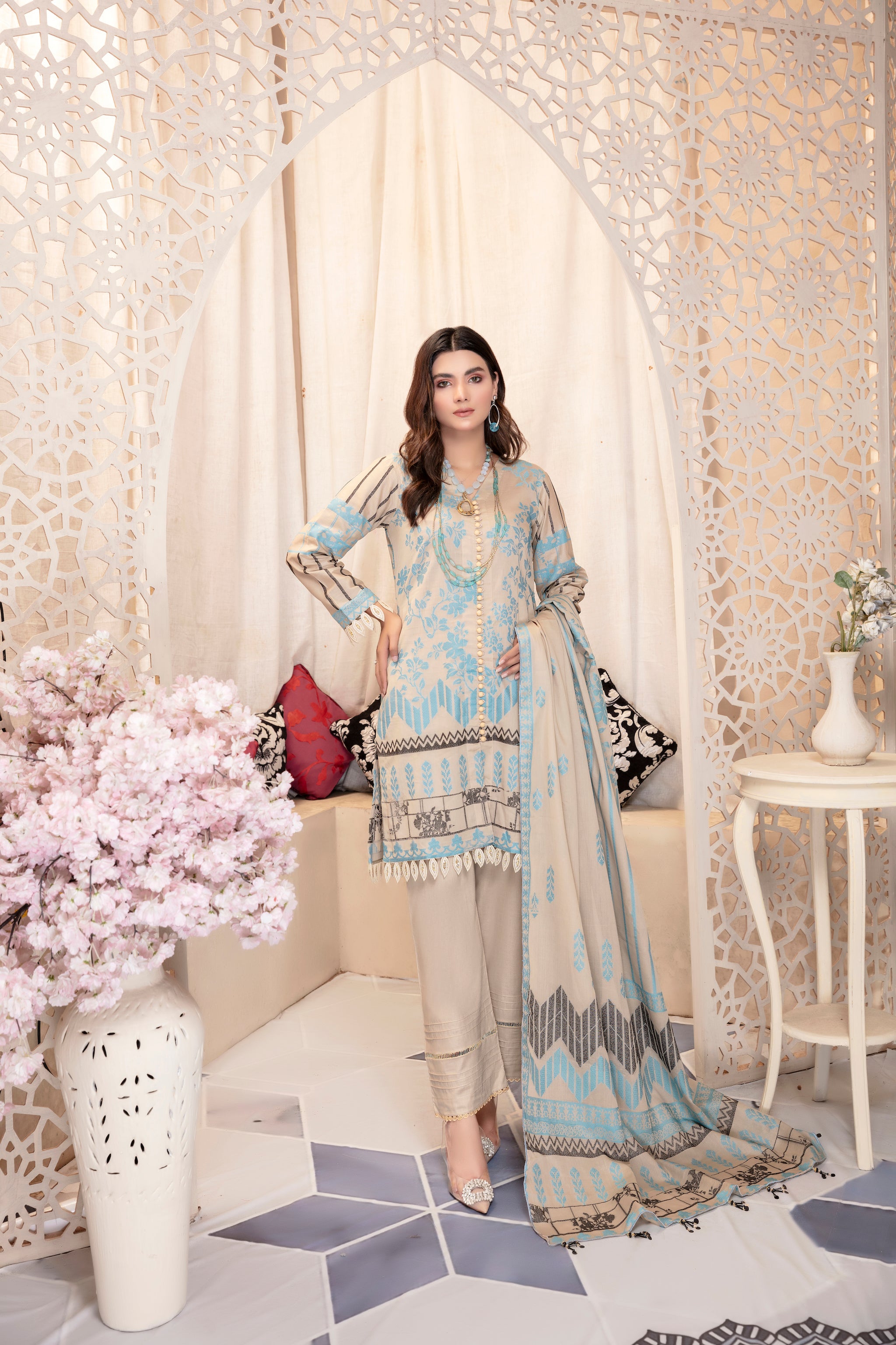 roohi collection new arrivals safanoor clothing dyed lawn jacquard shirt dyed lawn jacquard dupatta dyed cotton trouser unstitched lawn collection summer 2023 3pcs by safanoor
